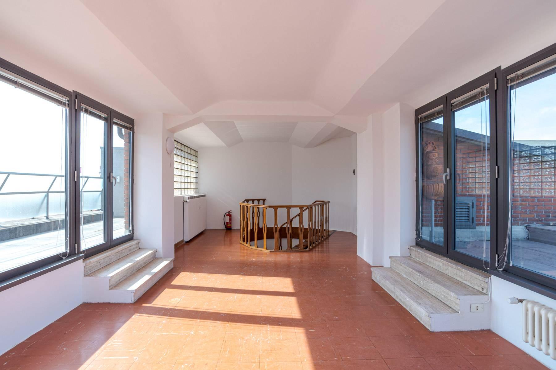 Duplex penthouse in the center of Bergamo - 11