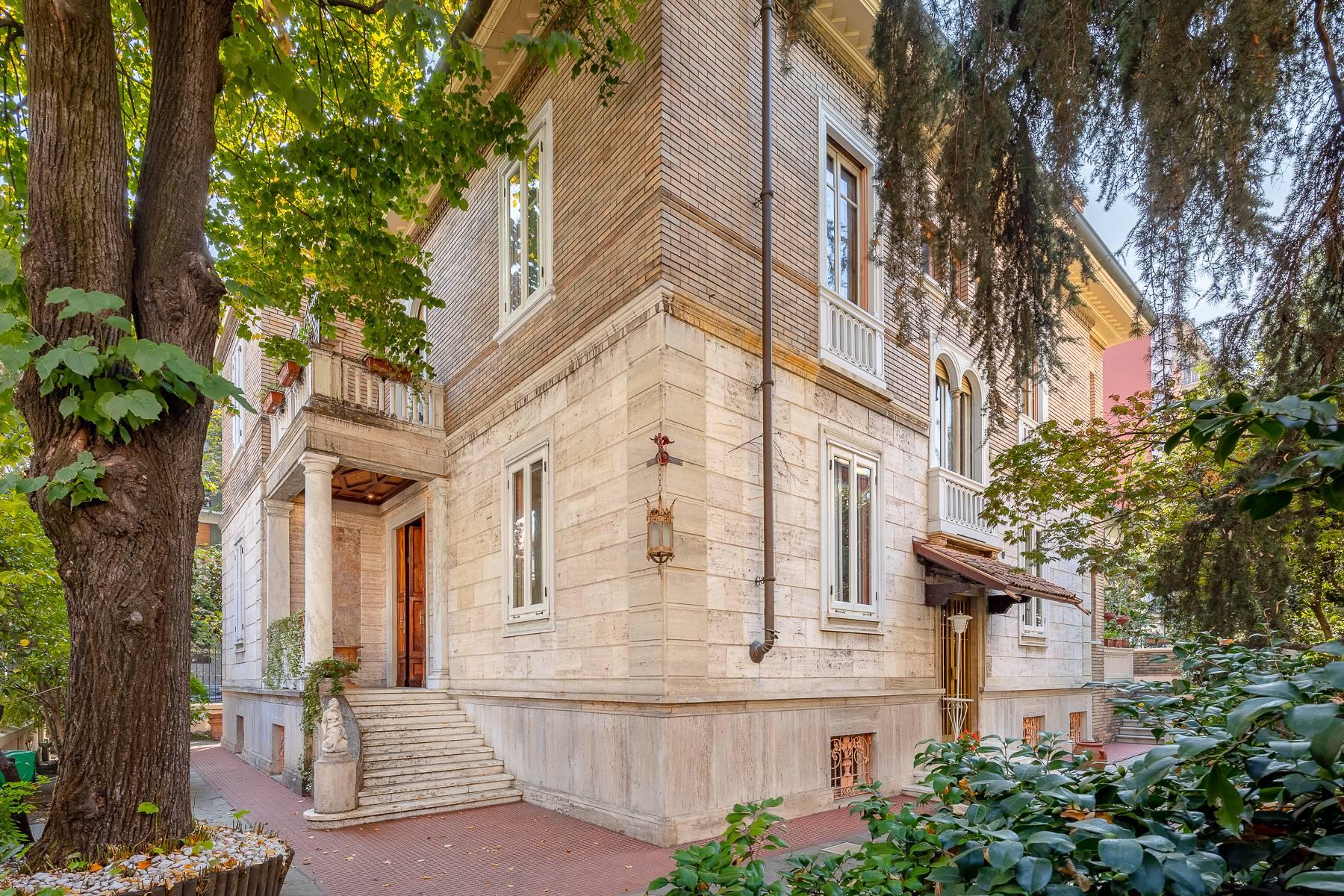 Wunderschöne historische Villa mit privatem Garten auf der Via Mosè Bianchi - 1