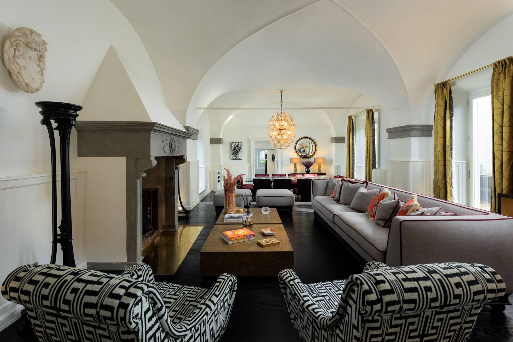 Quintessential luxury in a Florentine villa - 11