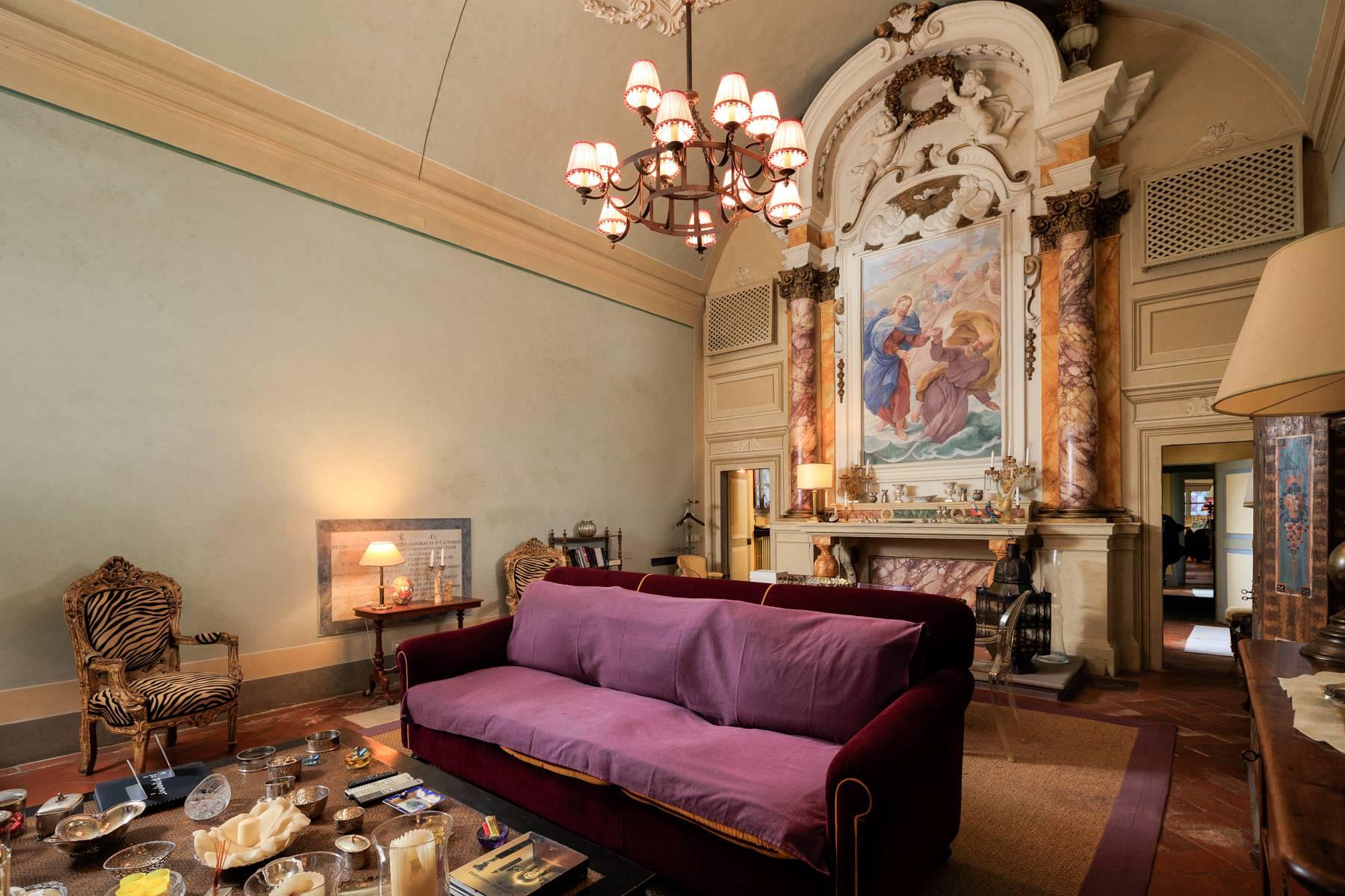 La quintessenza del lusso in una villa di design a Firenze - 22