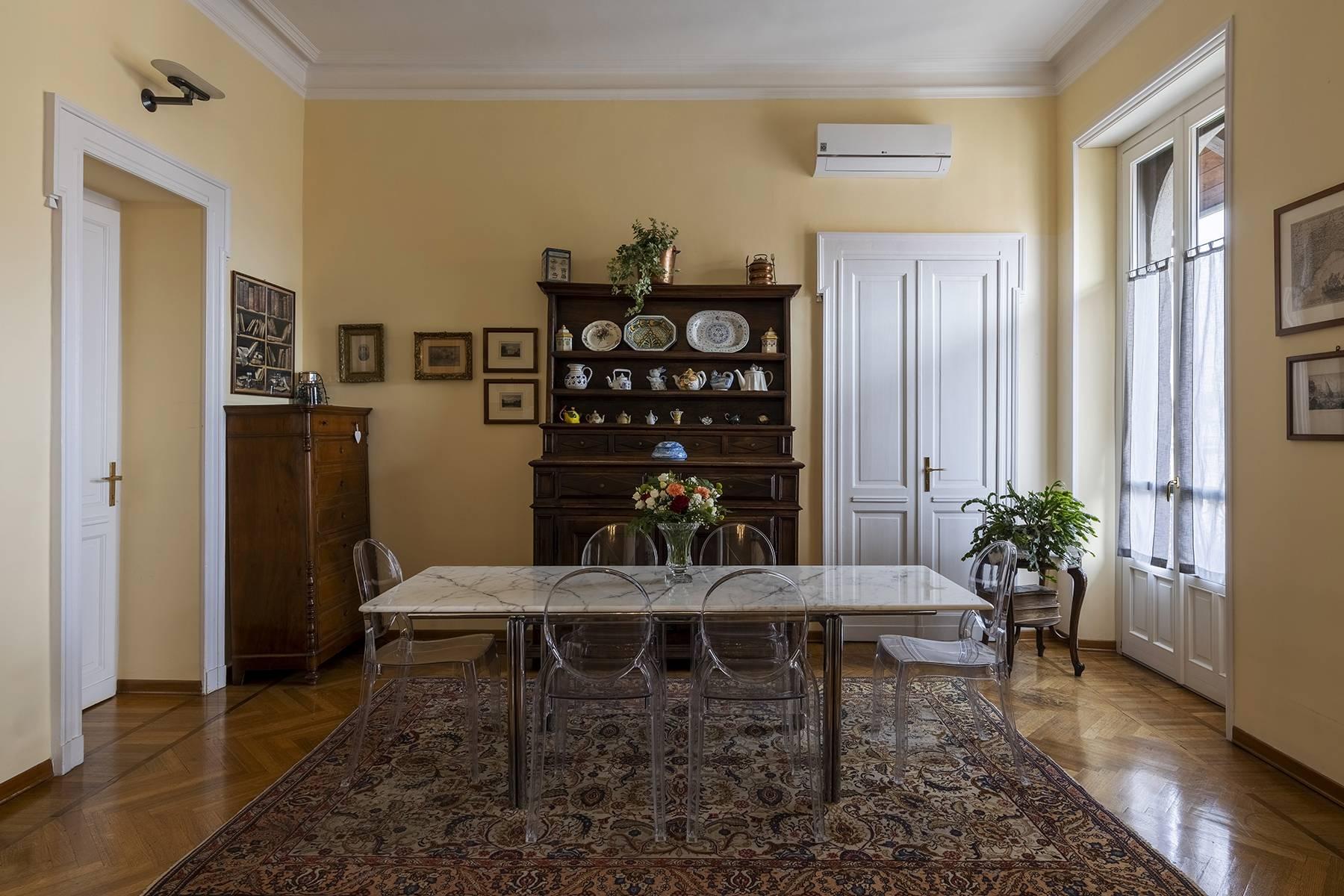 Bright apartment in the heart of the elegant Crocetta neighborhood - 9