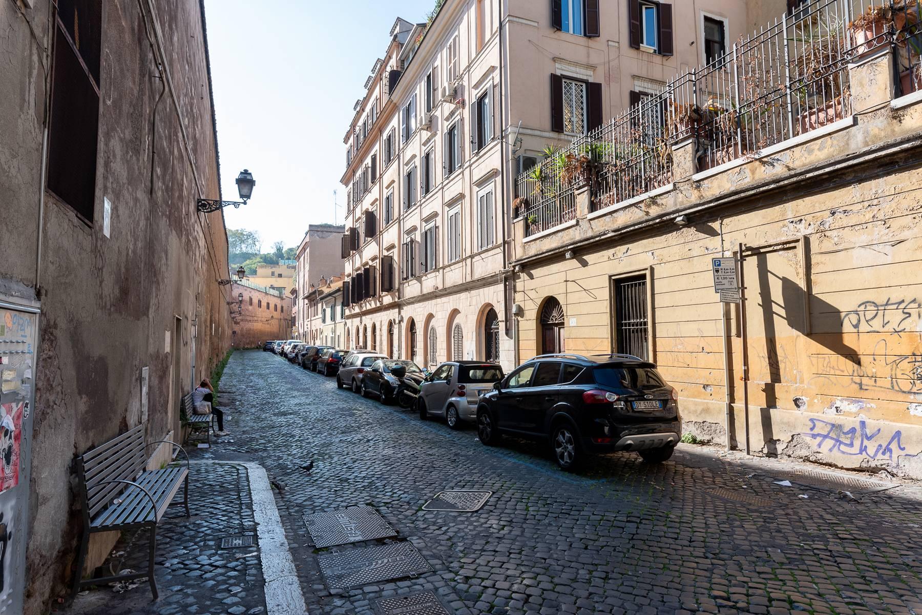 Luminoso appartamento nel cuore di Trastevere, in vendita, Roma | Sotheby’s Realty Italy - 16