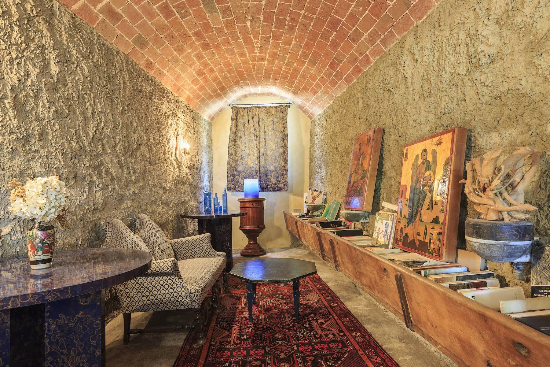 Enchanting historic residence inserted in the center of a suggestive Borgo del Monferrato - 24