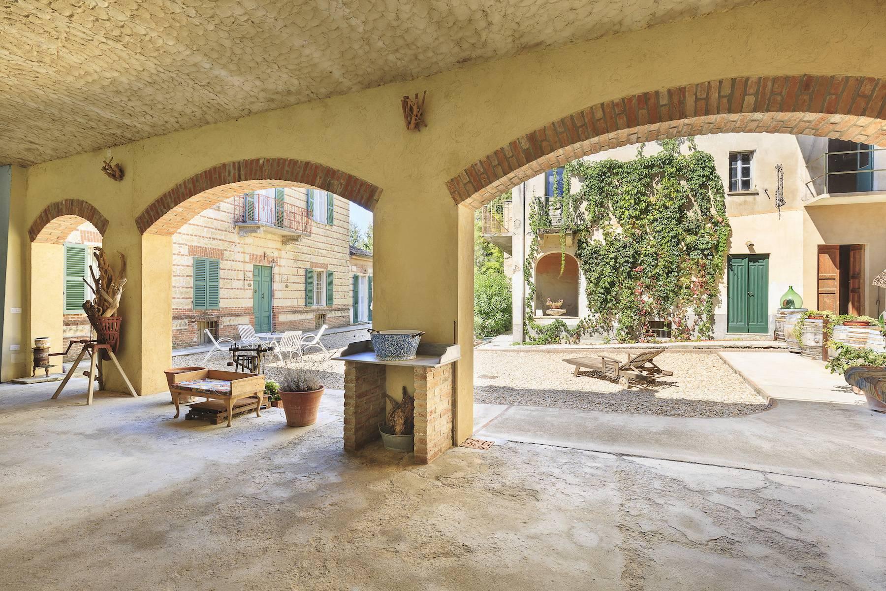 Enchanting historic residence inserted in the center of a suggestive Borgo del Monferrato - 26