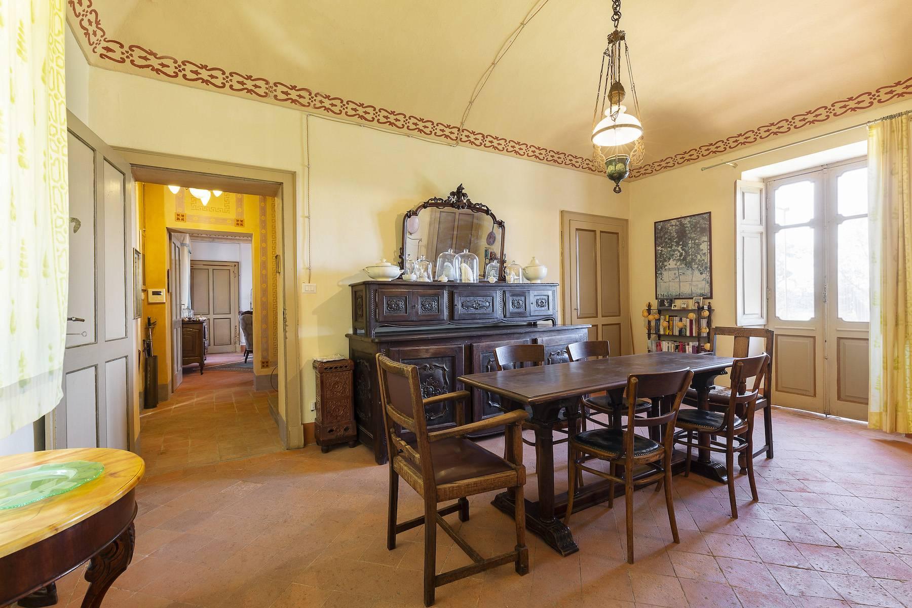 Enchanting historic residence inserted in the center of a suggestive Borgo del Monferrato - 10