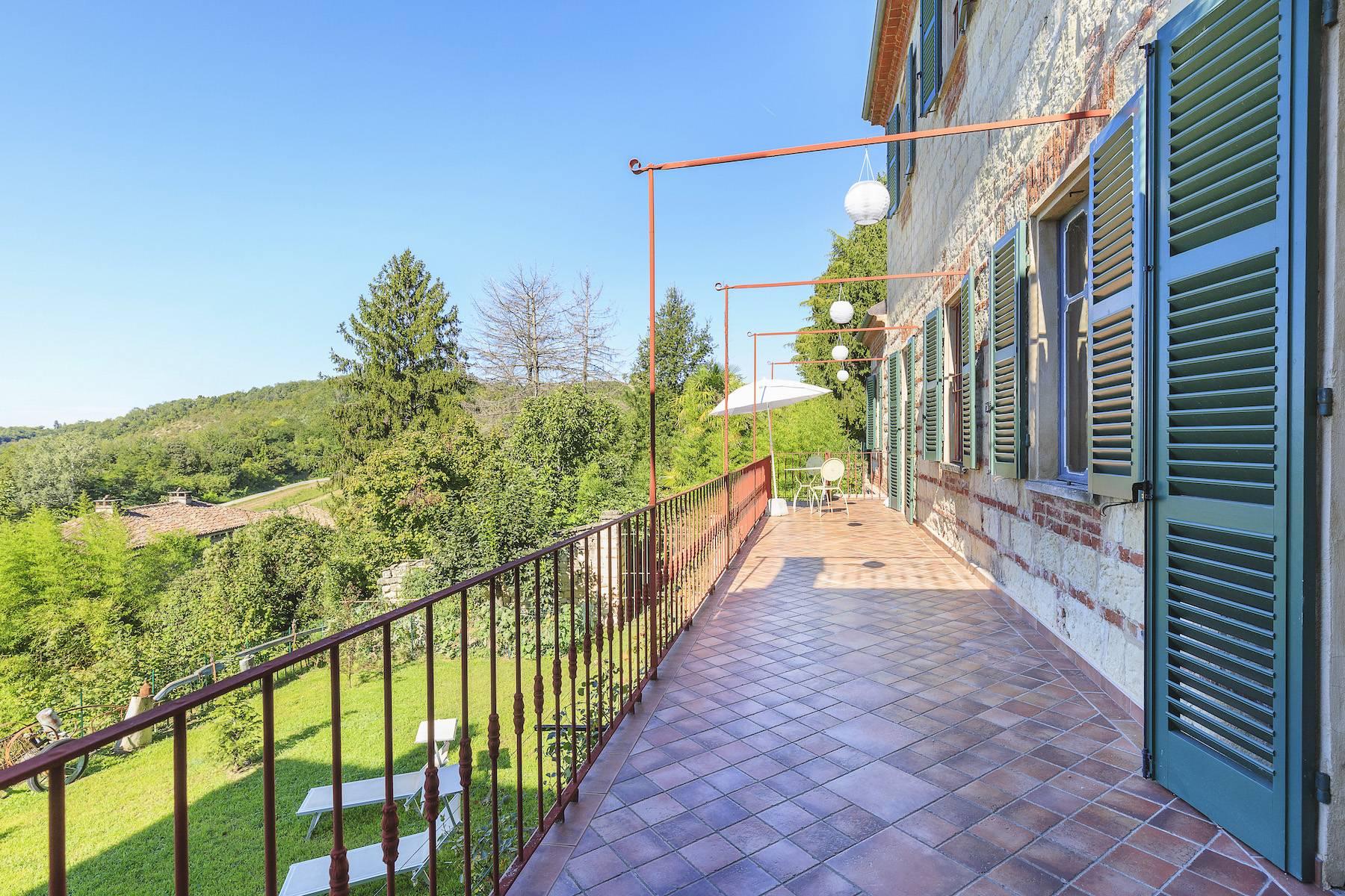 Enchanting historic residence inserted in the center of a suggestive Borgo del Monferrato - 18