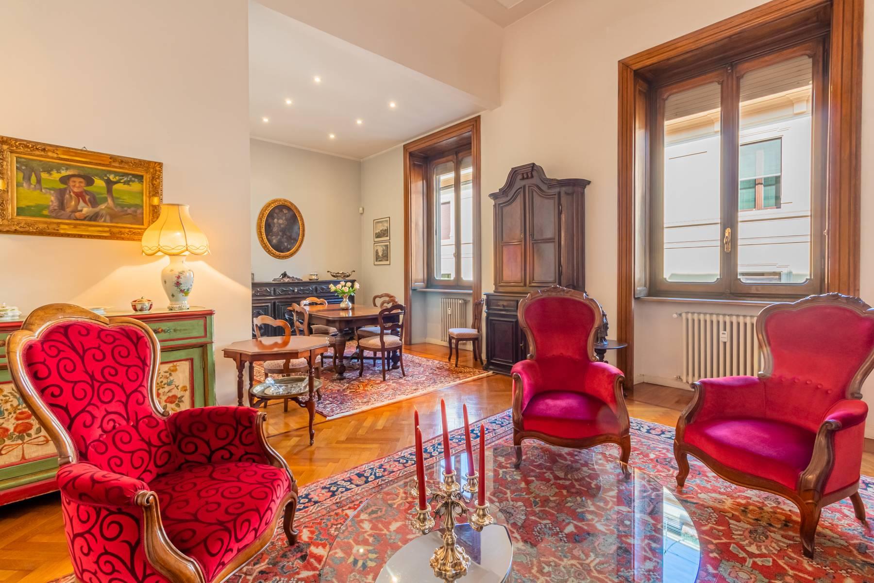 Elegant apartment in the center of Turin - 5