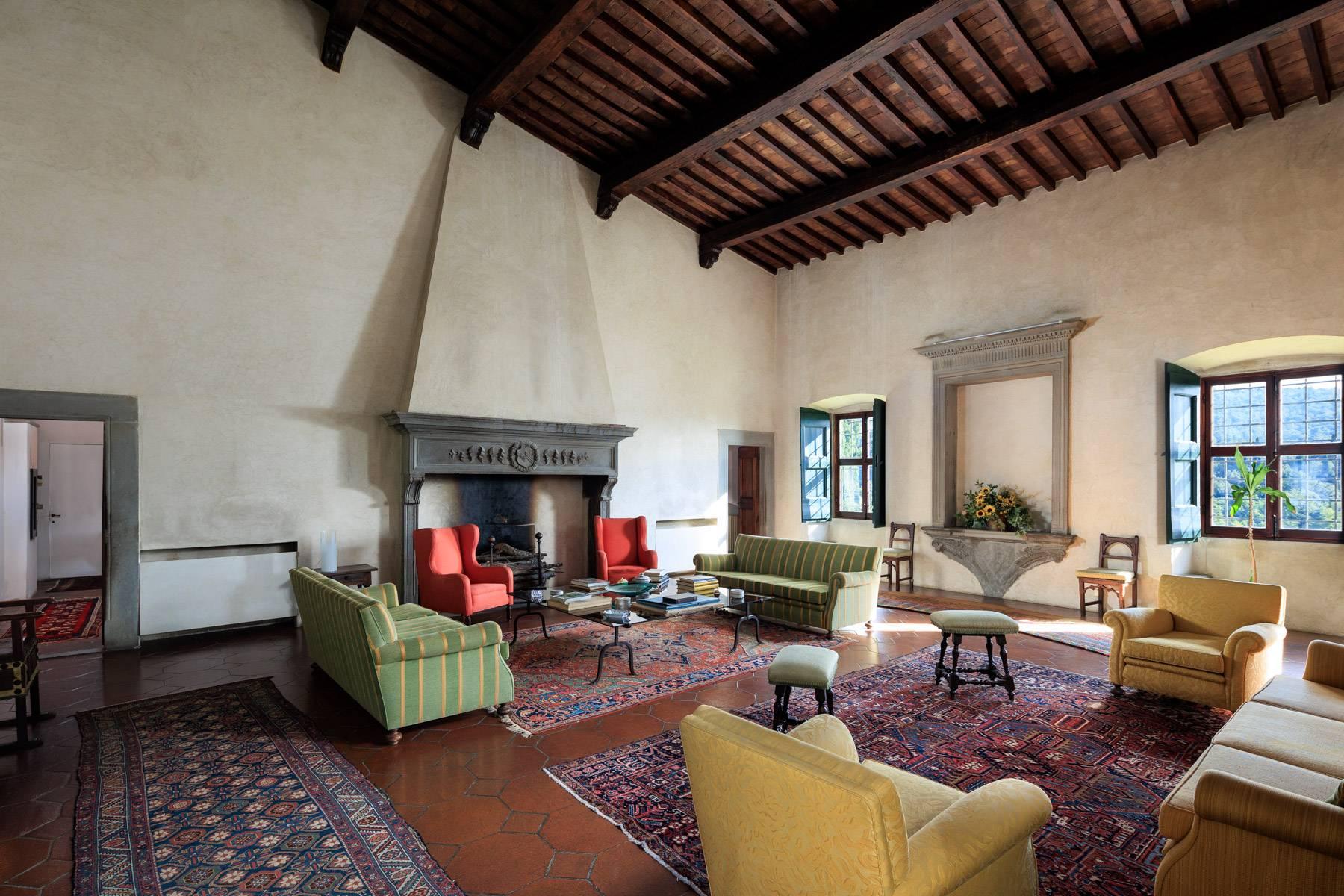 Grande villa padronale d'epoca nella più rinomata zona olearia vicino a Firenze - 7