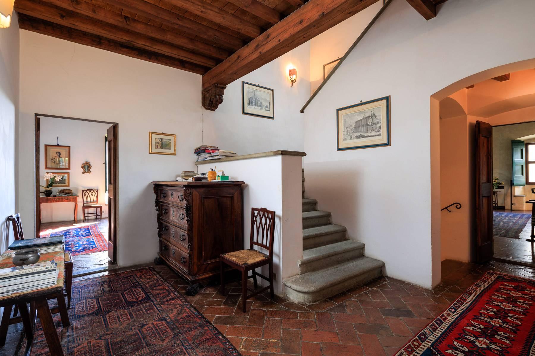 Grande villa padronale d'epoca nella più rinomata zona olearia vicino a Firenze - 12