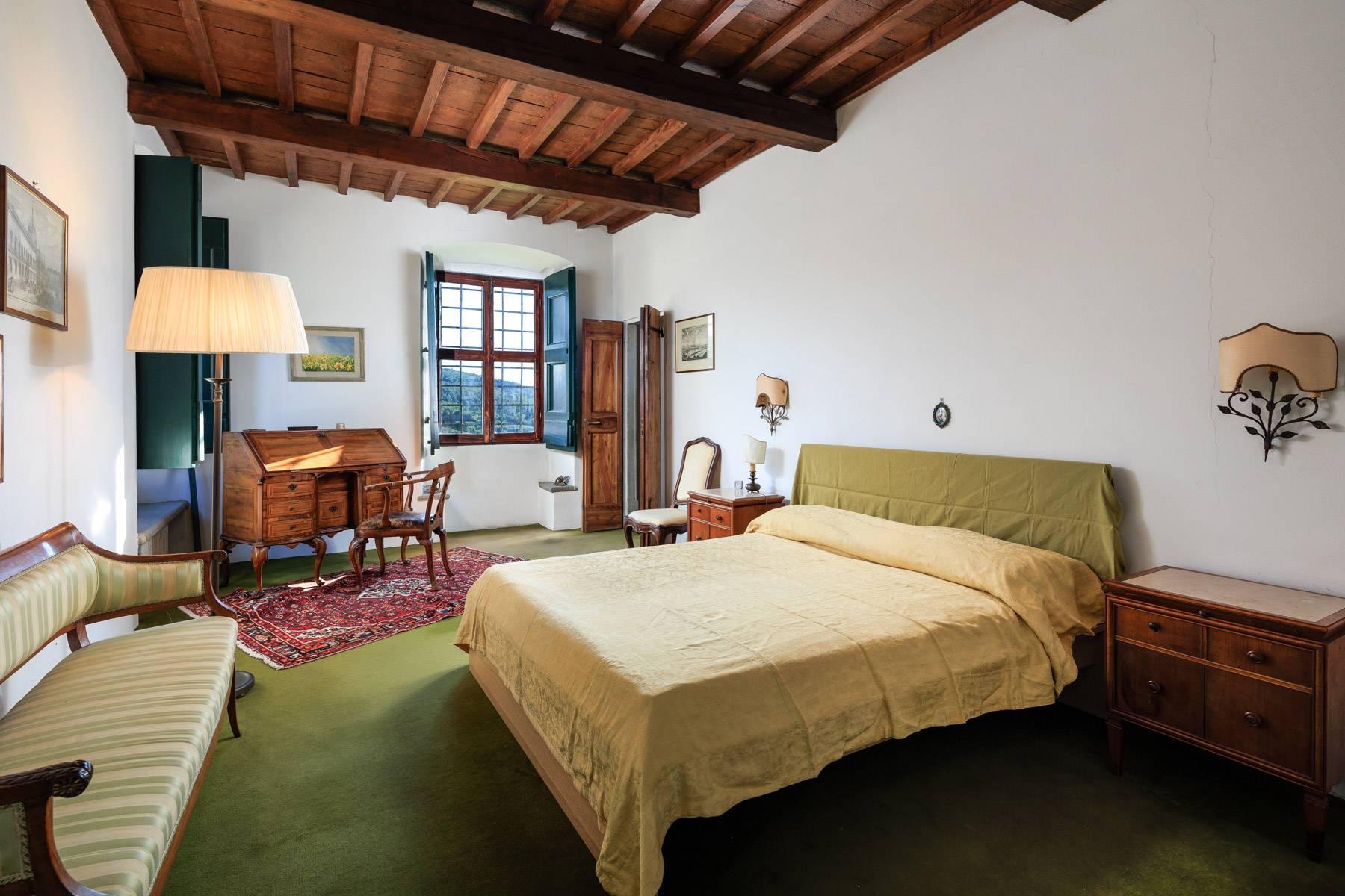 Large period farmhouse in the most renowned olive production area close to Florence - 14