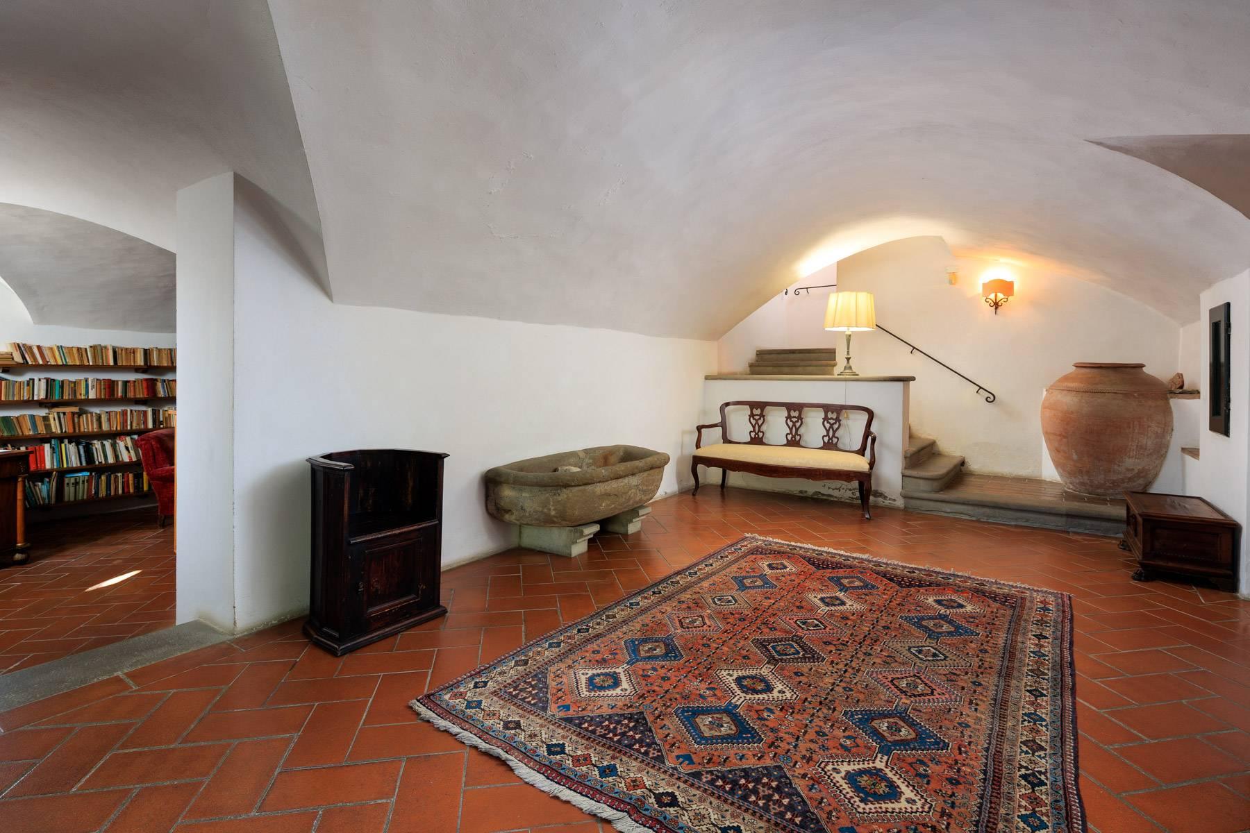 Large period farmhouse in the most renowned olive production area close to Florence - 16