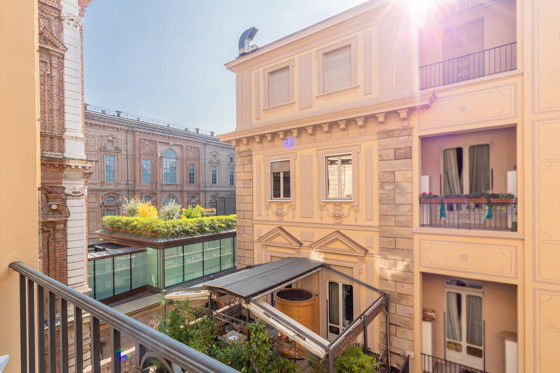 Elegant apartment in the center of Turin - 2