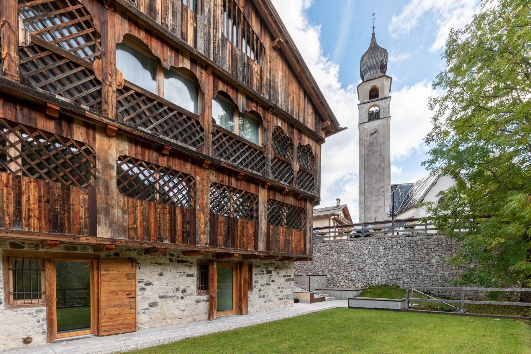 High efficiency penthouse in a restored historical dolomitic Tabià - 3