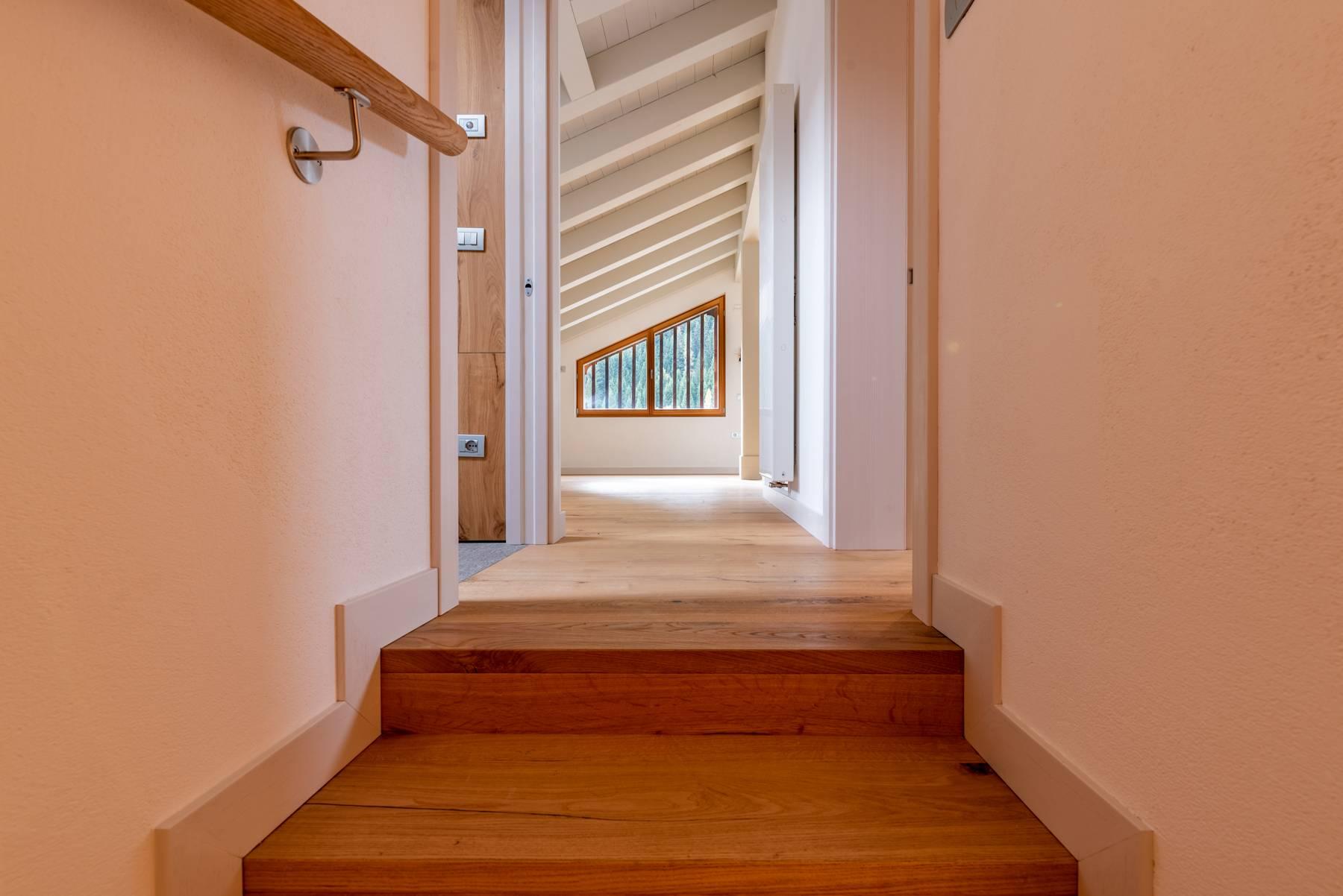 High efficiency penthouse in a restored historical dolomitic Tabià - 12