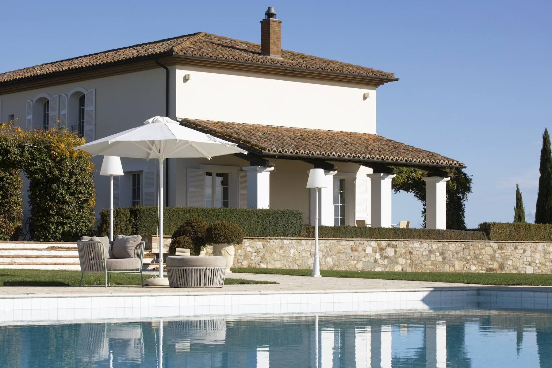 Dreamy villa hidden among the Umbrian hills - 13