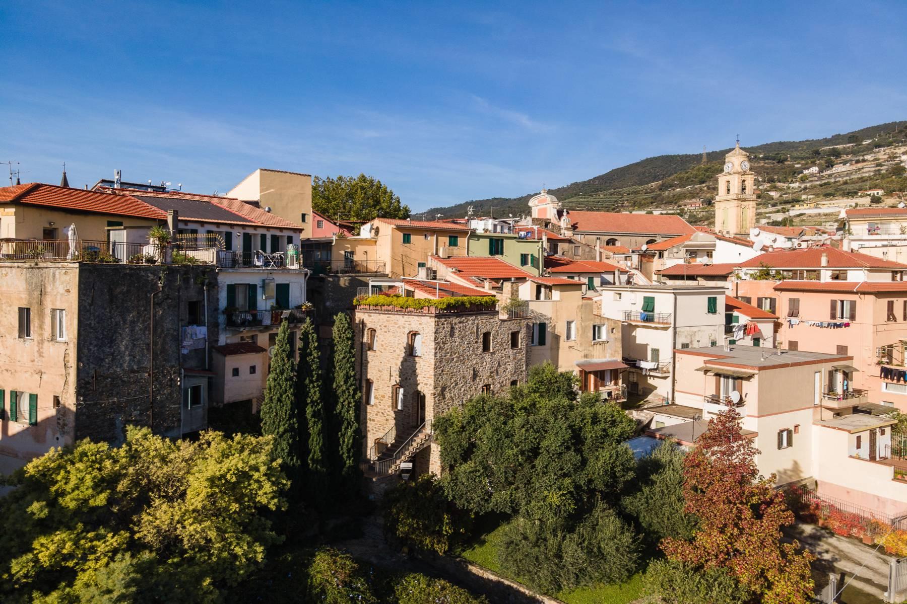Villa di charme in Torre Saracena inserita in piccolo borgo storico sopra Sanremo - Asta tra privati - 3