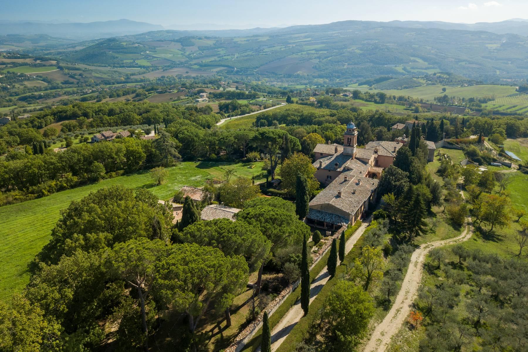 Ancient convent in the countryside of Todi - 1