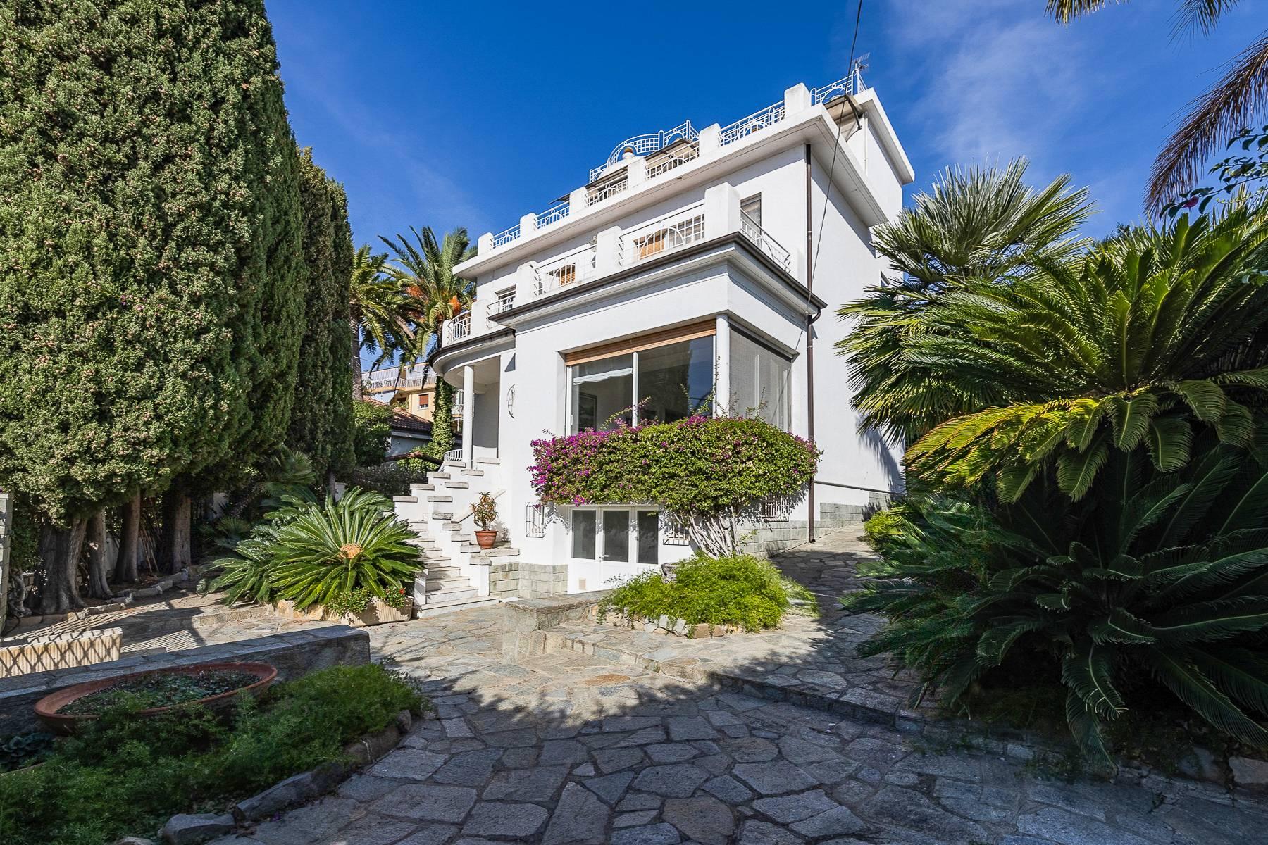 Villa mit privatem Garten in Sanremo - 2