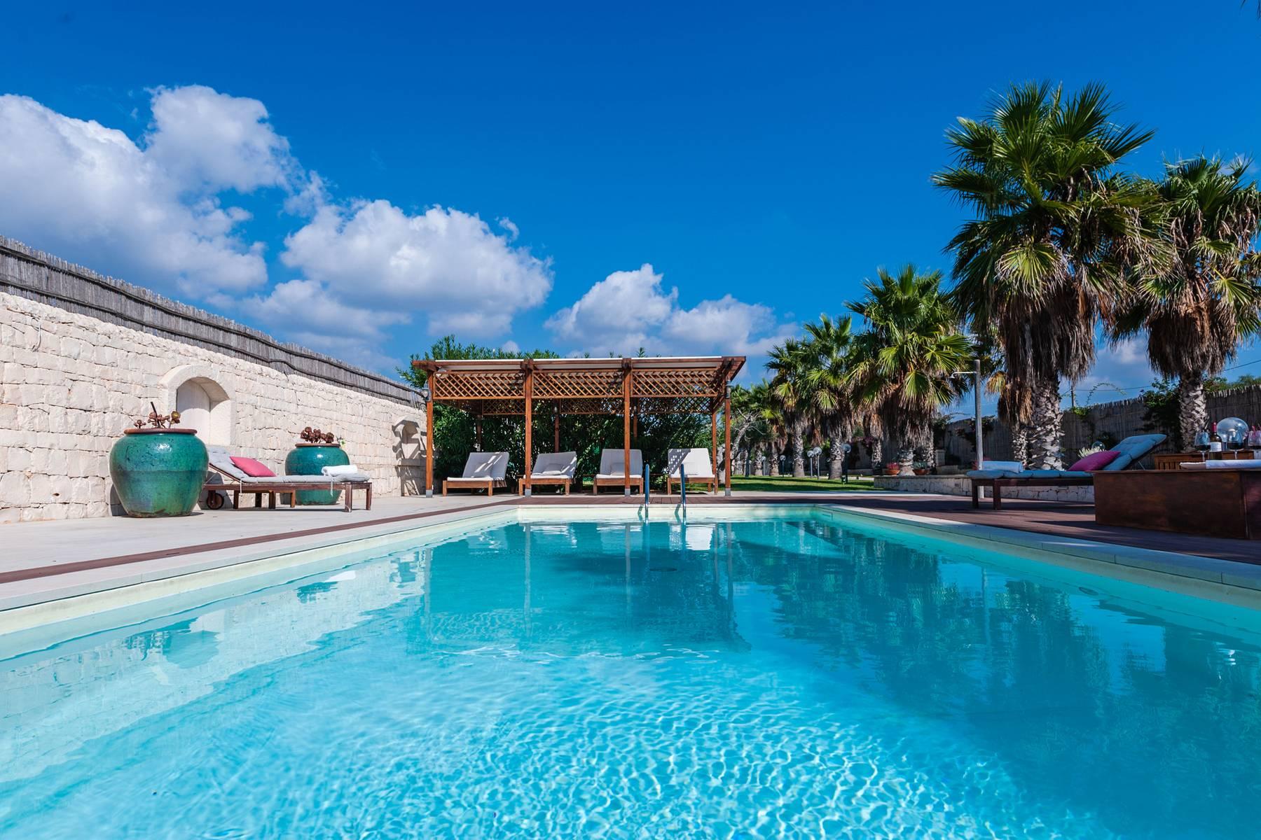 Beachfront villa with outdoor and indoor pool - 1