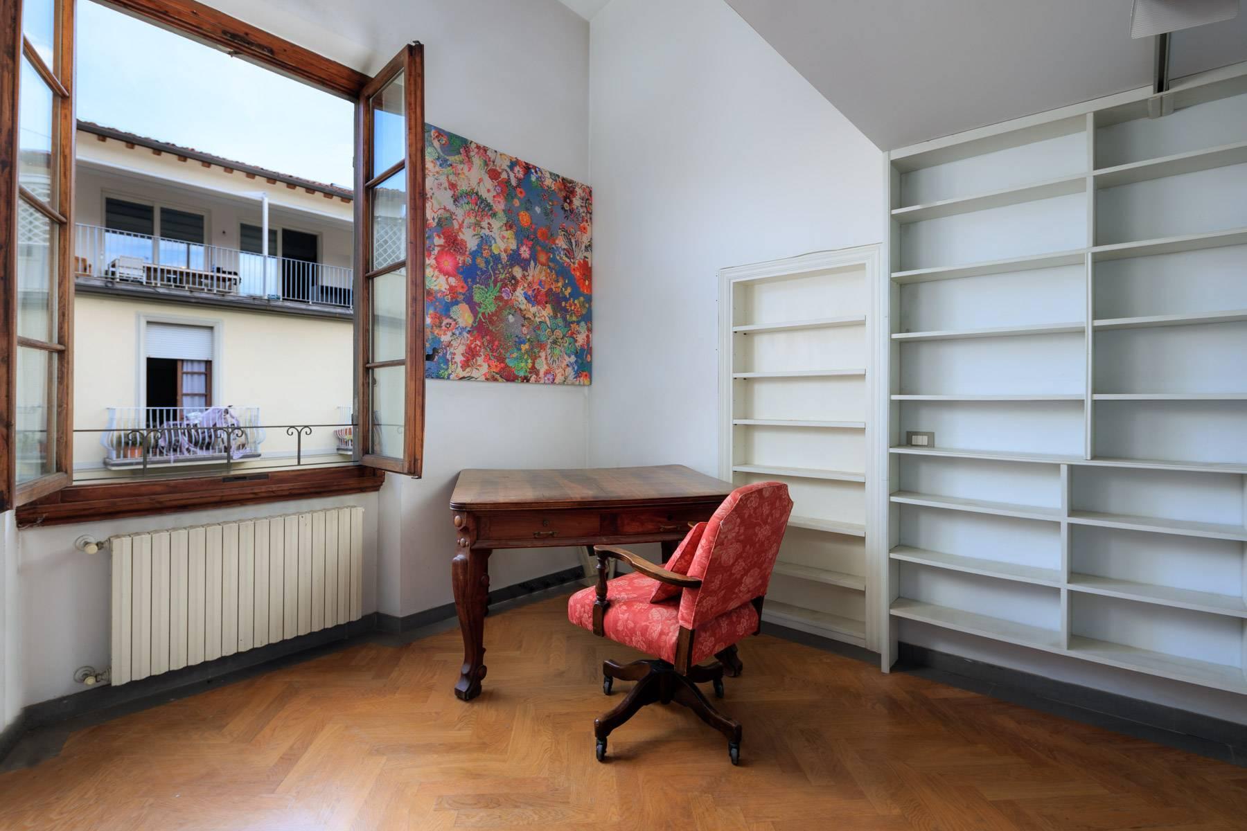 Magnificent penthouse in the heart of the historic center of Florence - 8