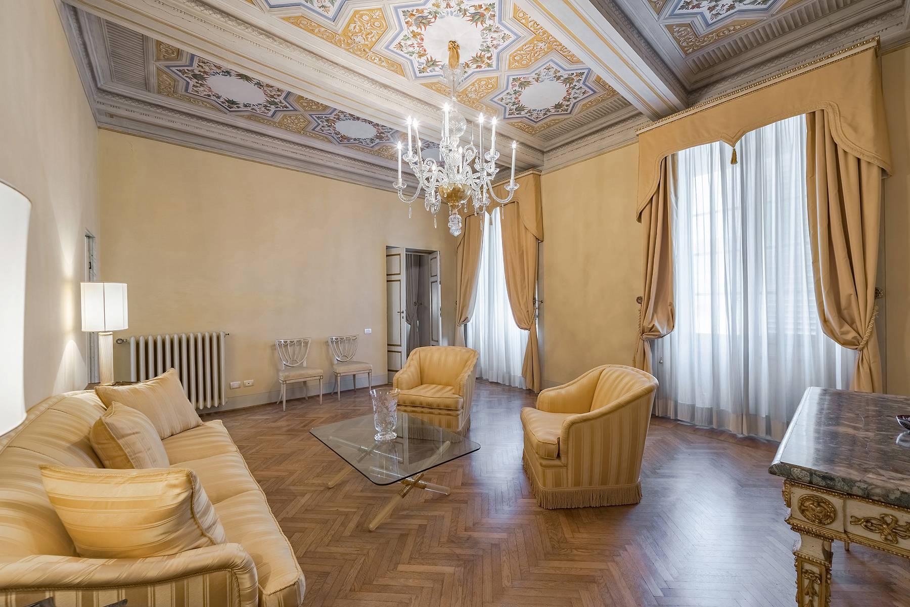 Elegant apartment in the heart of Lucca - 17