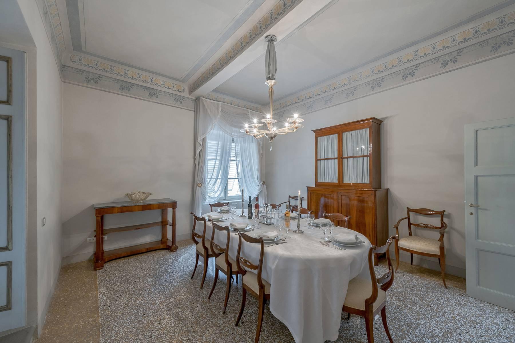 Prestigious apartment in historical building in Lucca - 23