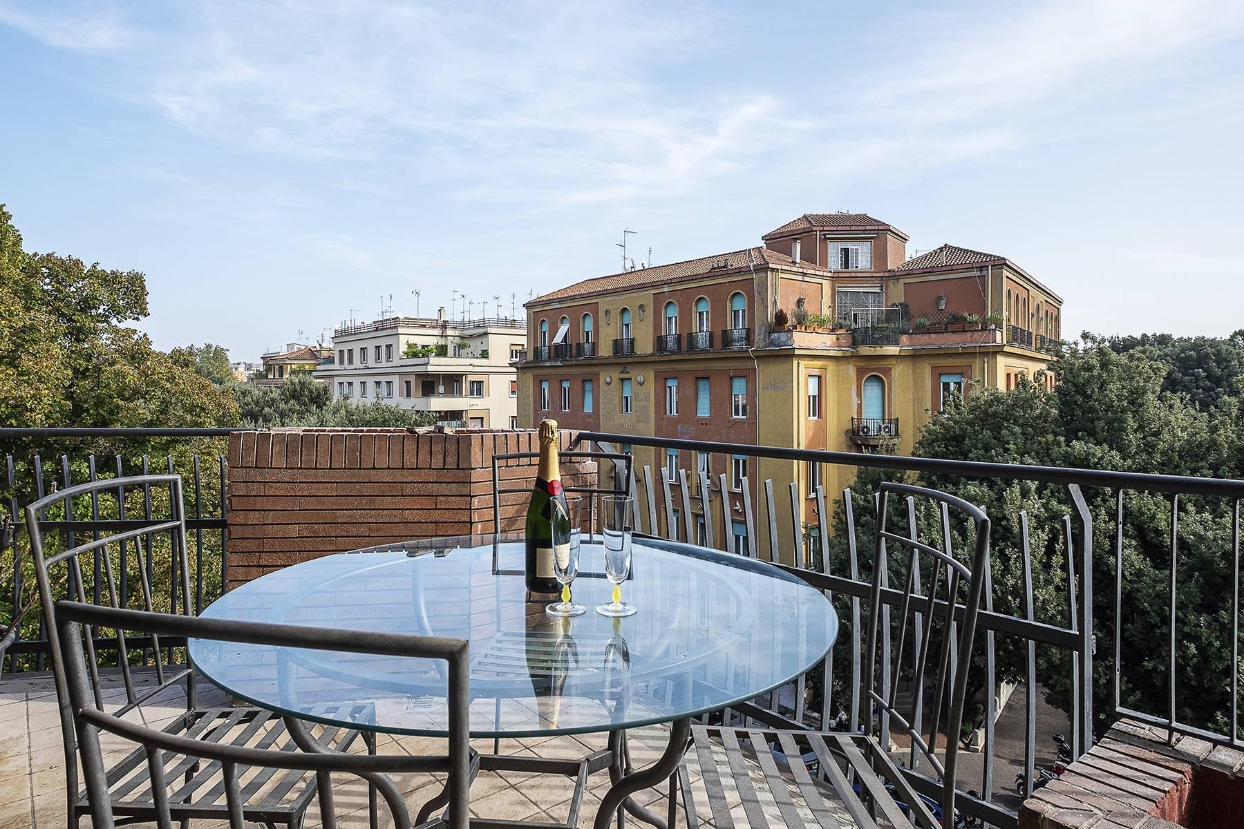 Fascinating  large and panoramic  apartment in  the elegant  Della Vittoria neighbourhood - 1