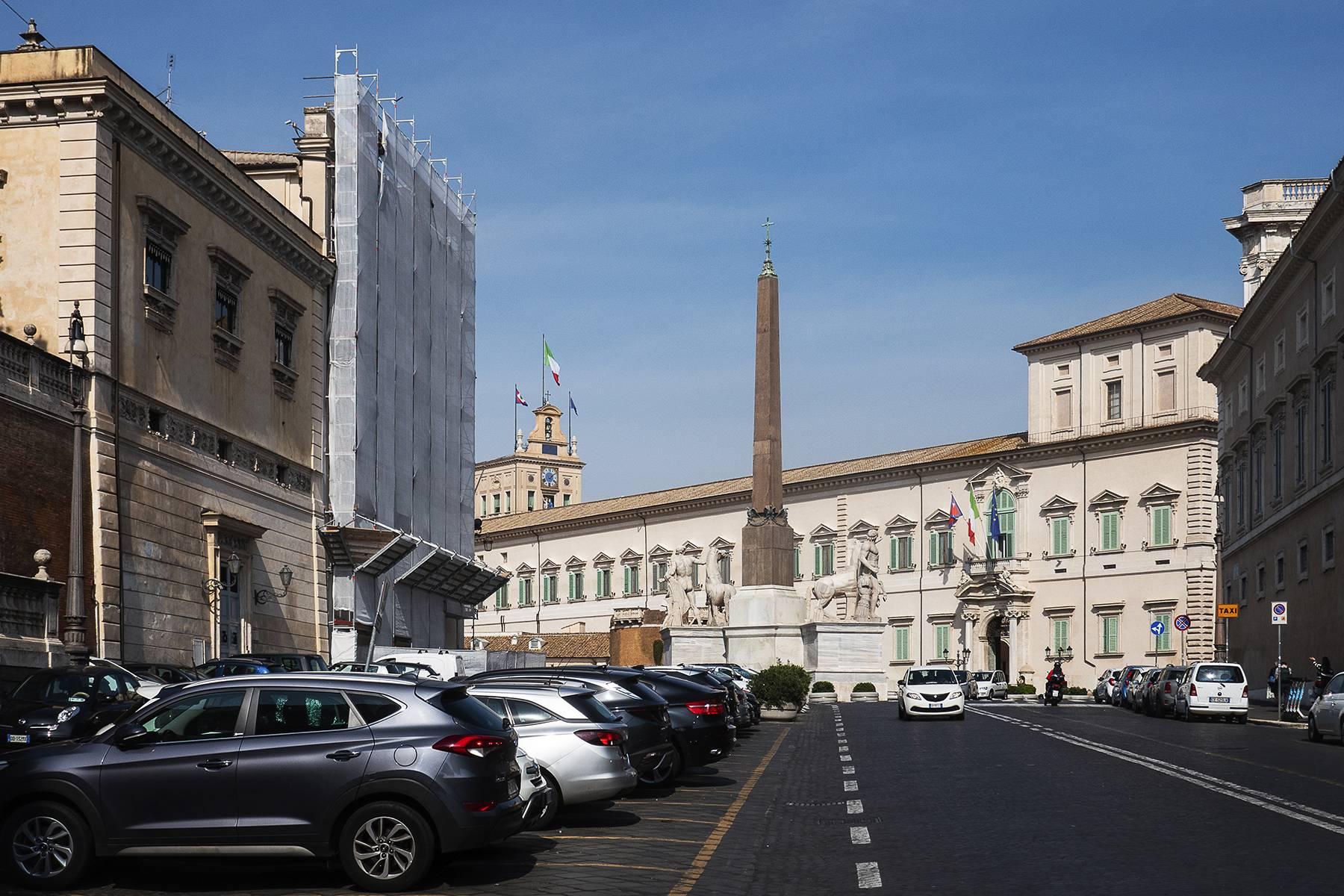Highly distinguished apartment with an exclusive view of the Quirinale Palace - 10