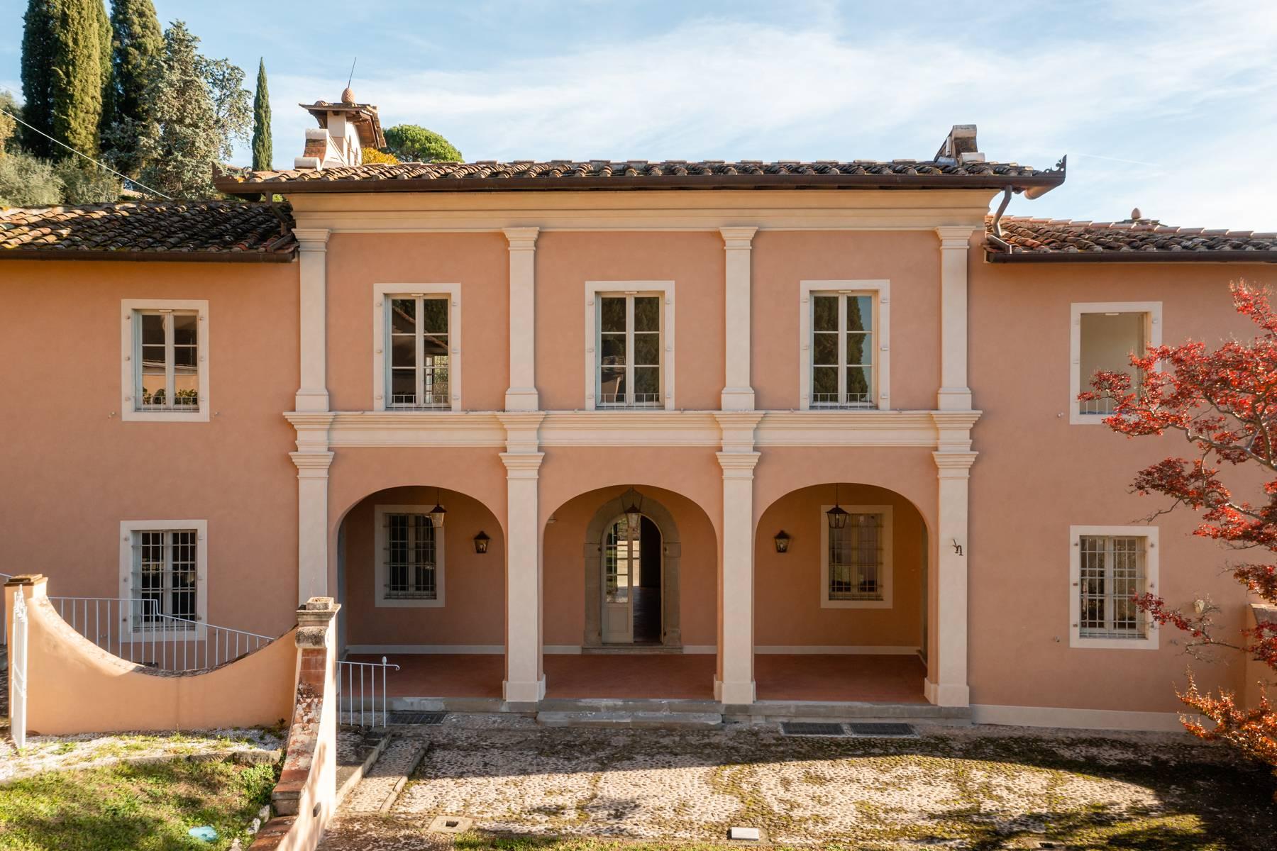 Villa historique avec chapelle sur les collines de Pescia - 15
