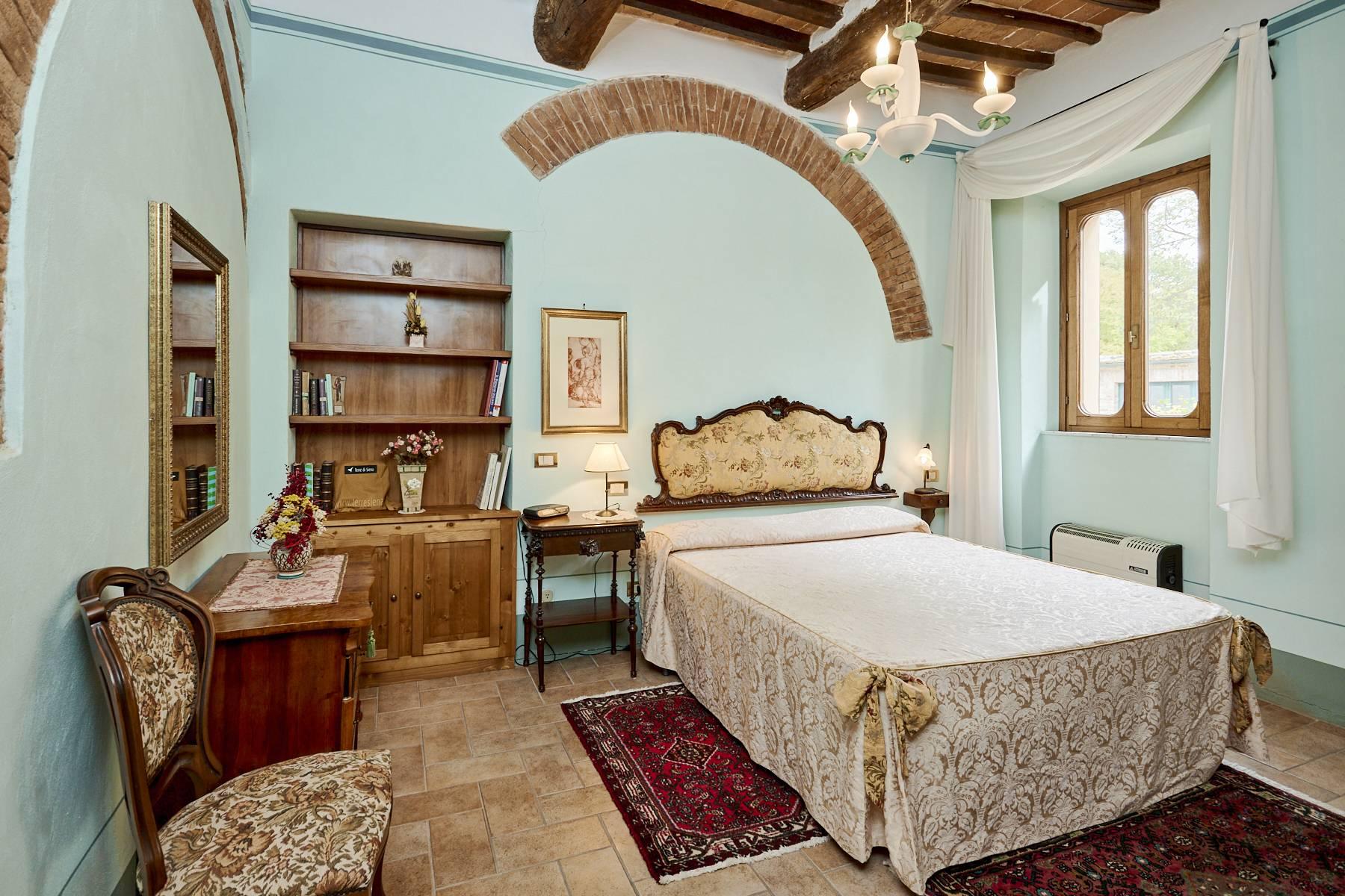 Historische Villa mit privatem See in Montepulciano - 16
