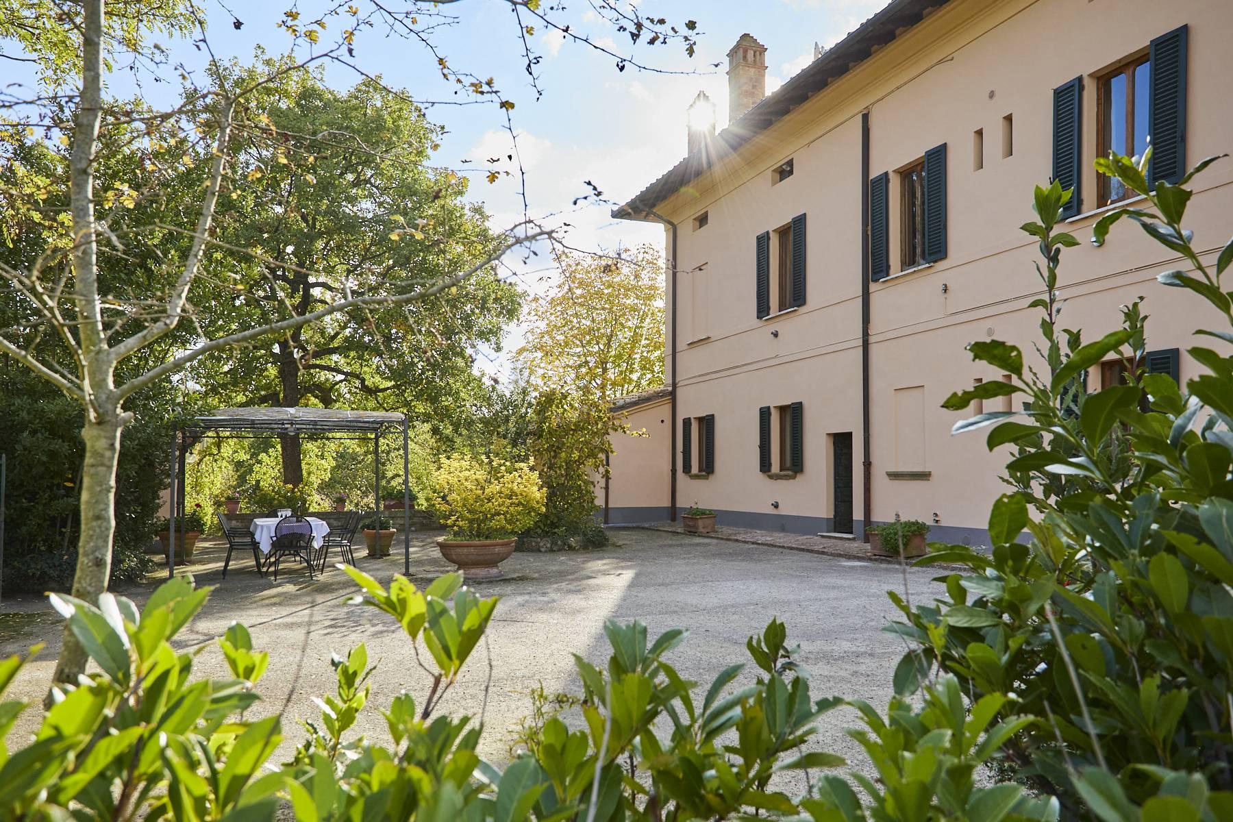 Historische Villa mit privatem See in Montepulciano - 3