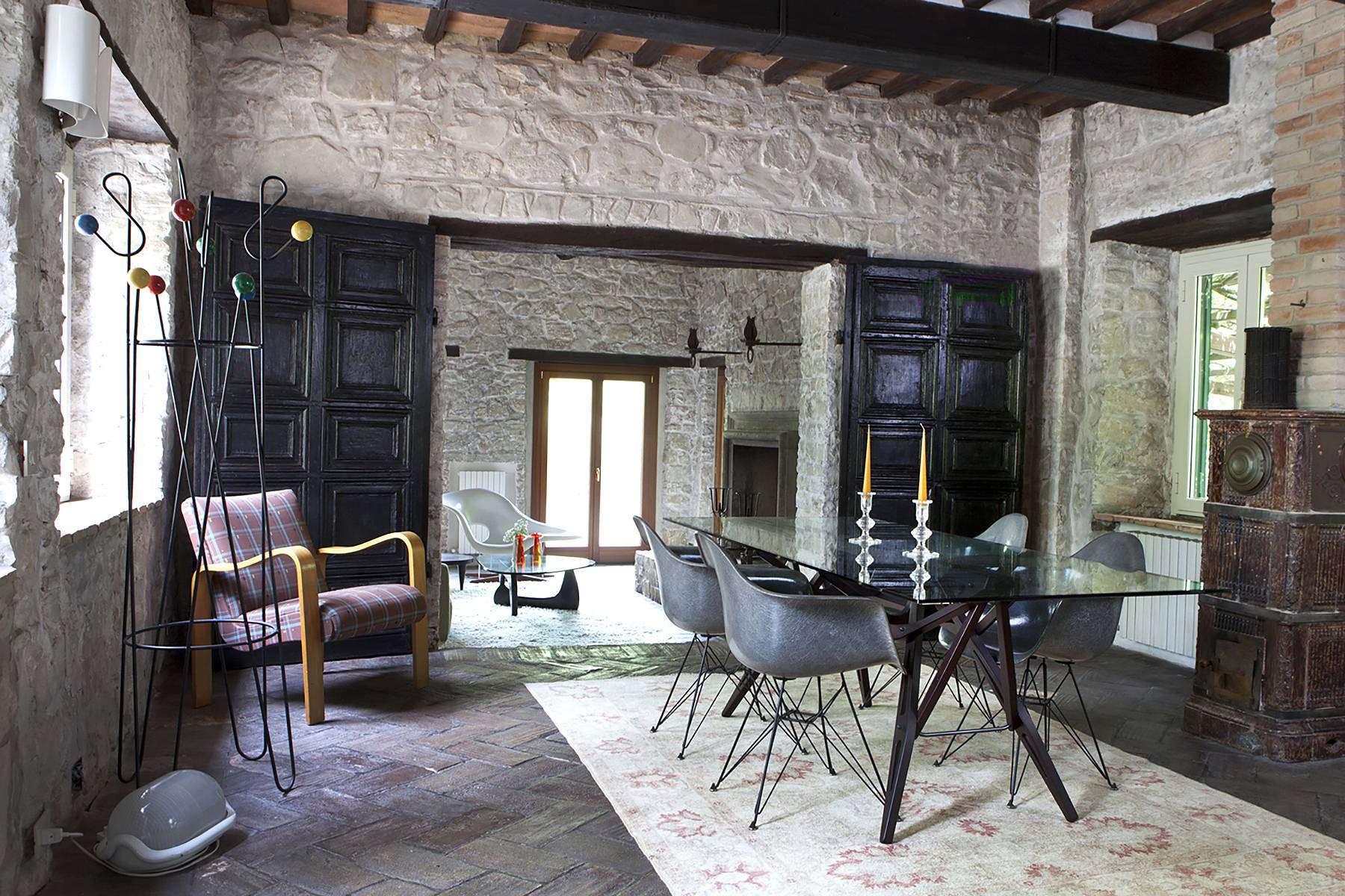 Stunning setting for a contemporary stone farmhouse 
in captivating Umbria - 8