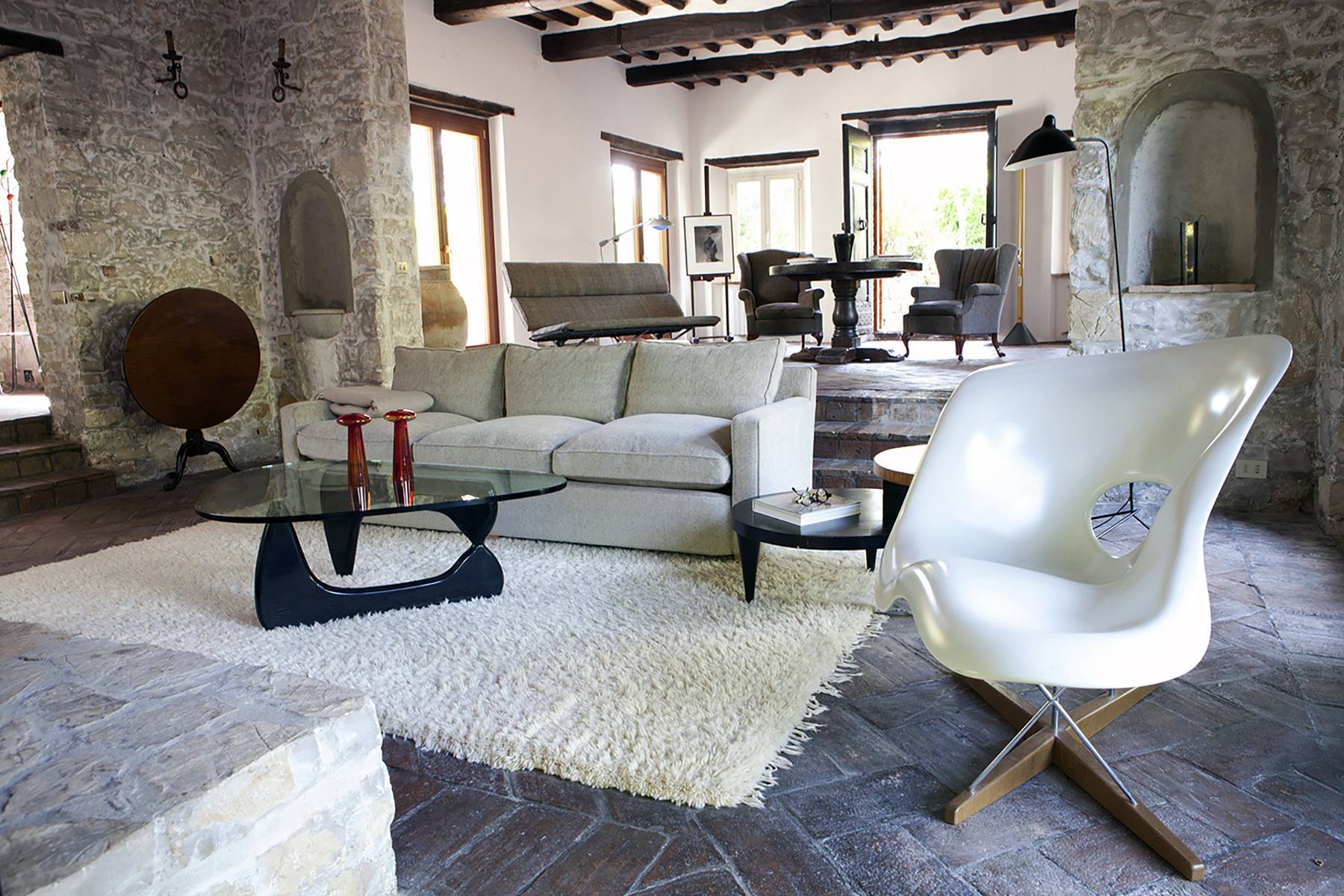 Stunning setting for a contemporary stone farmhouse 
in captivating Umbria - 6