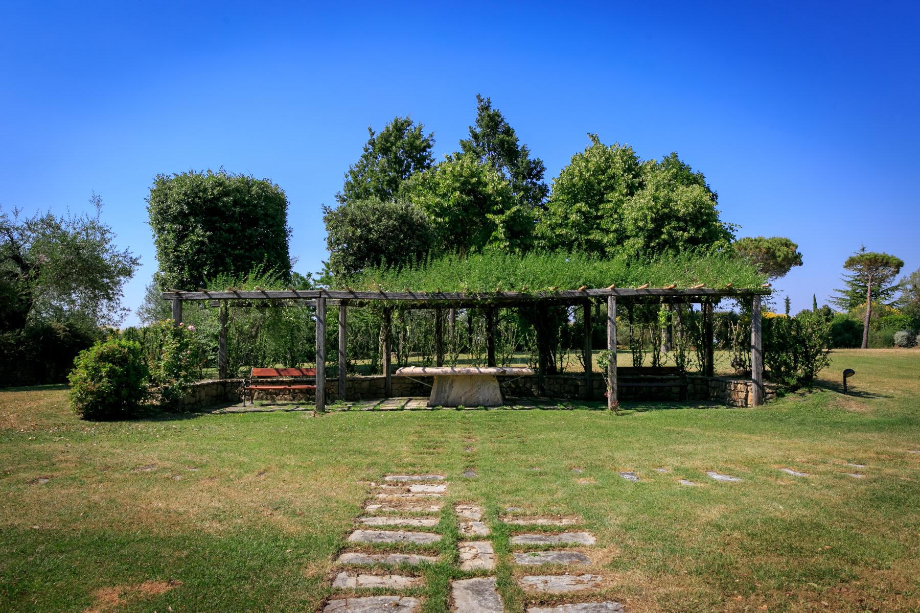 Merveilleuse villa immergée parmi les vignobles de Montepulciano - 34