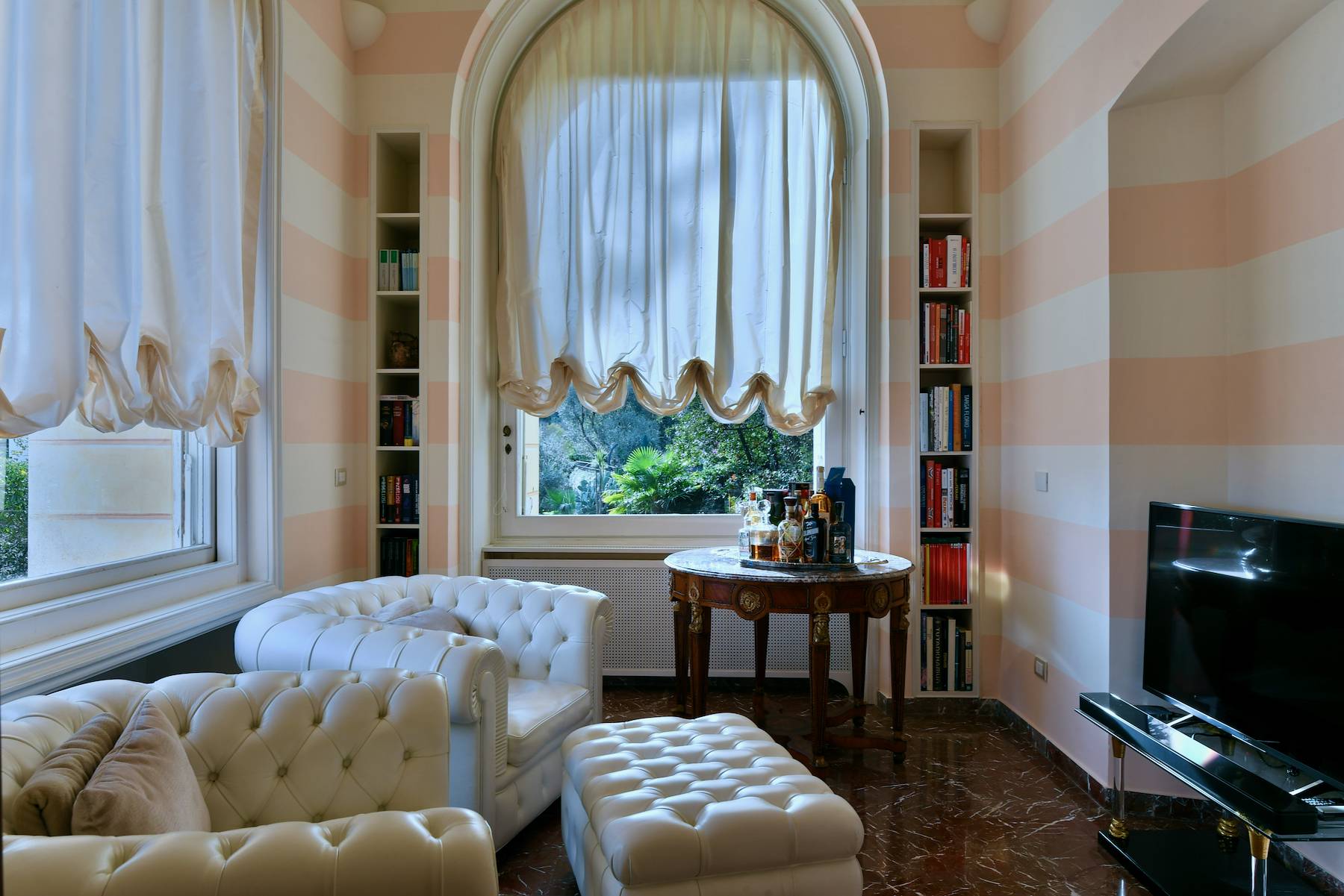 Splendid apartment in a prestigious castle in San Michele di Pagana - 8