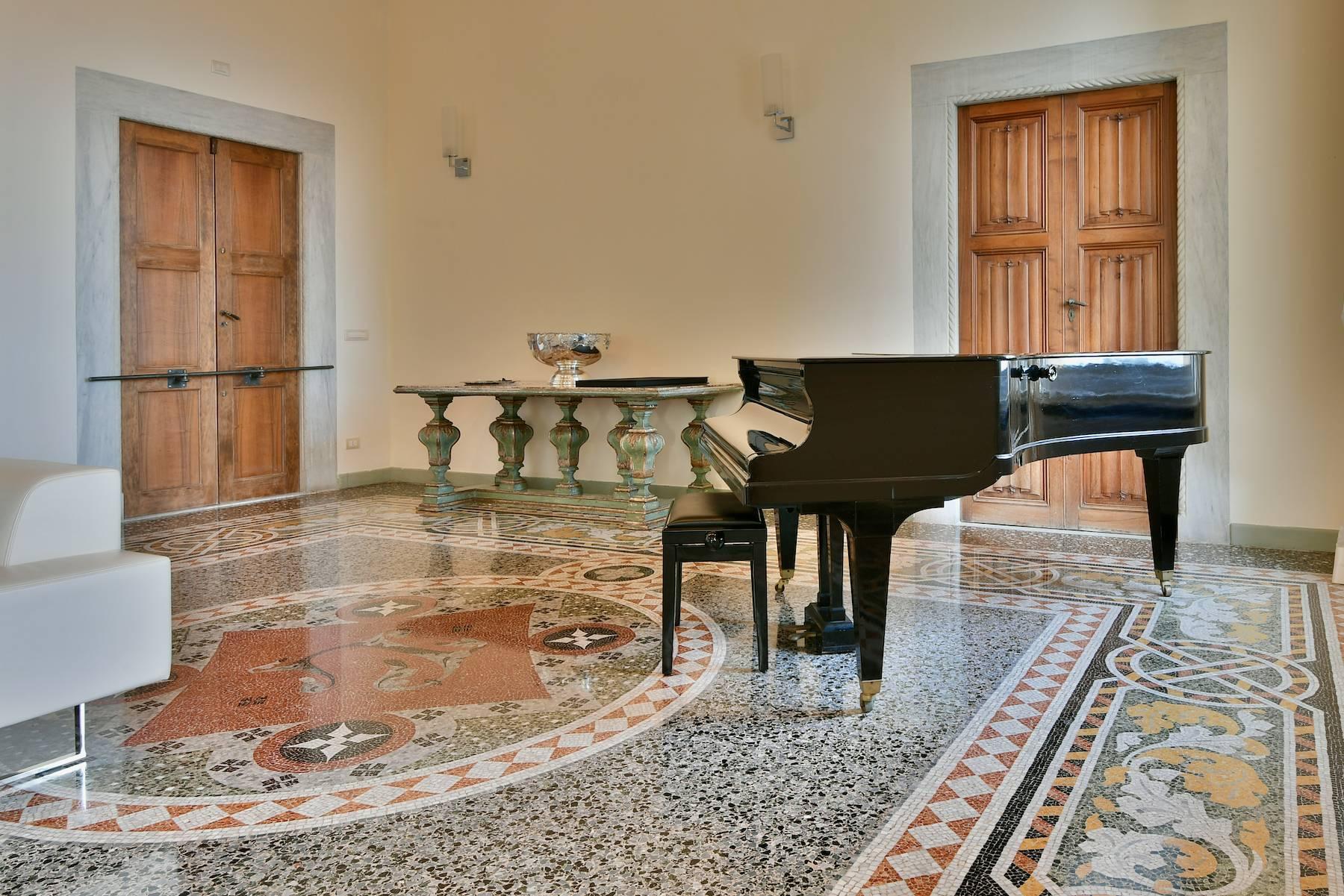 Splendid apartment in a prestigious castle in San Michele di Pagana - 16