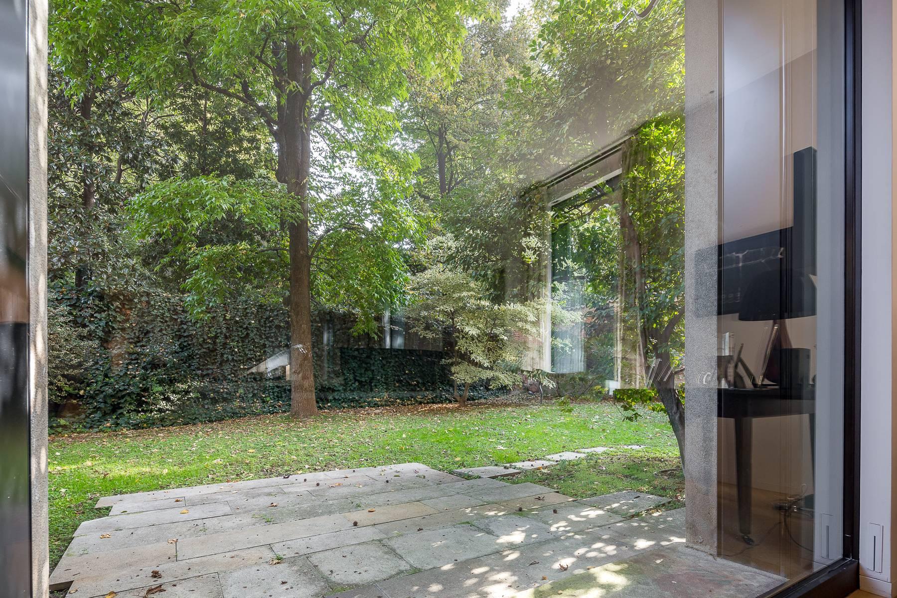 Splendid residence in the heart of Brera surrounded by greenery - 24