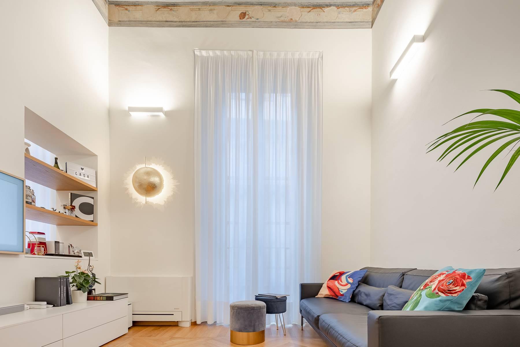 Charming apartment in a renovated historic building - 4
