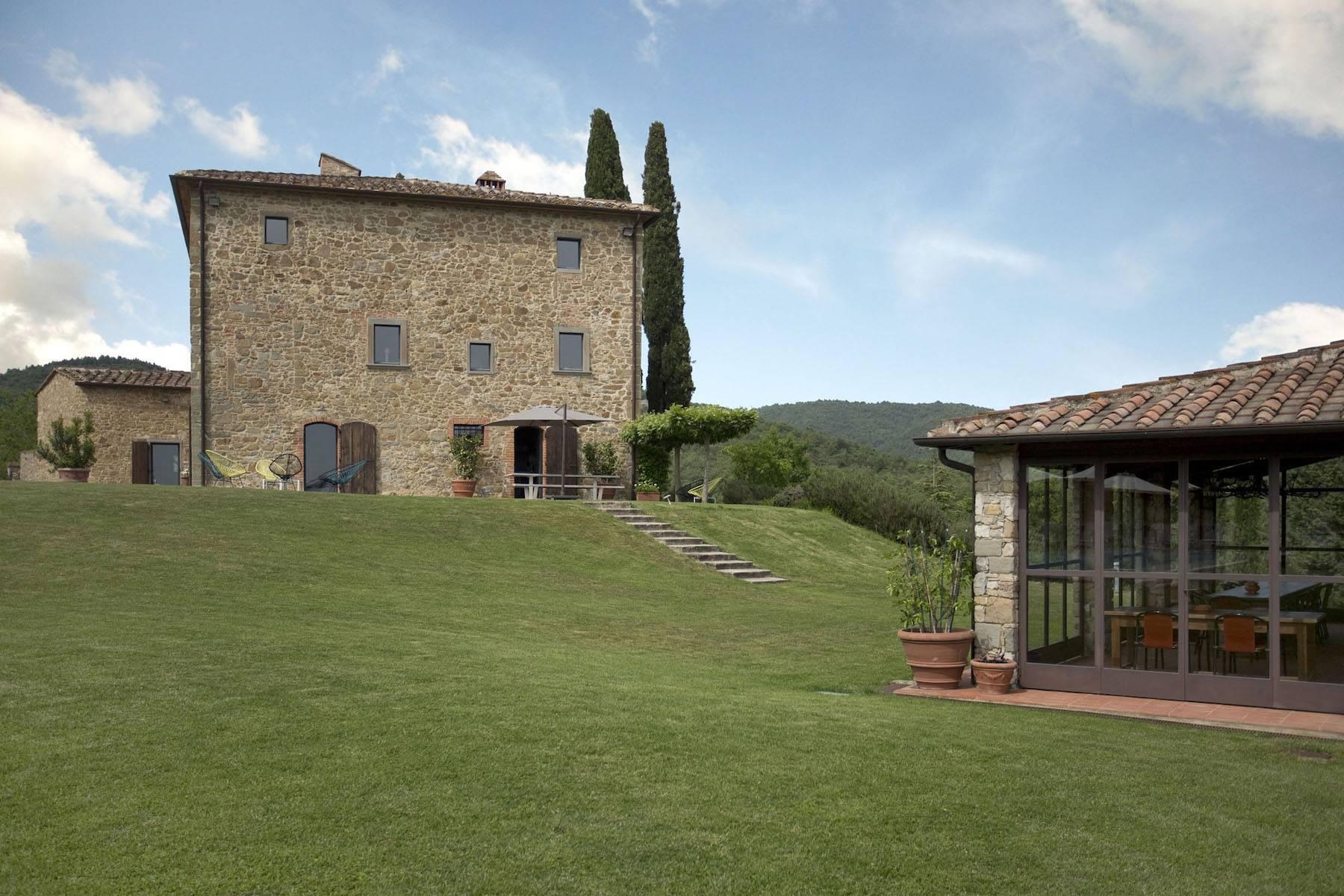 A majestic villa in the heart of Chianti - 24