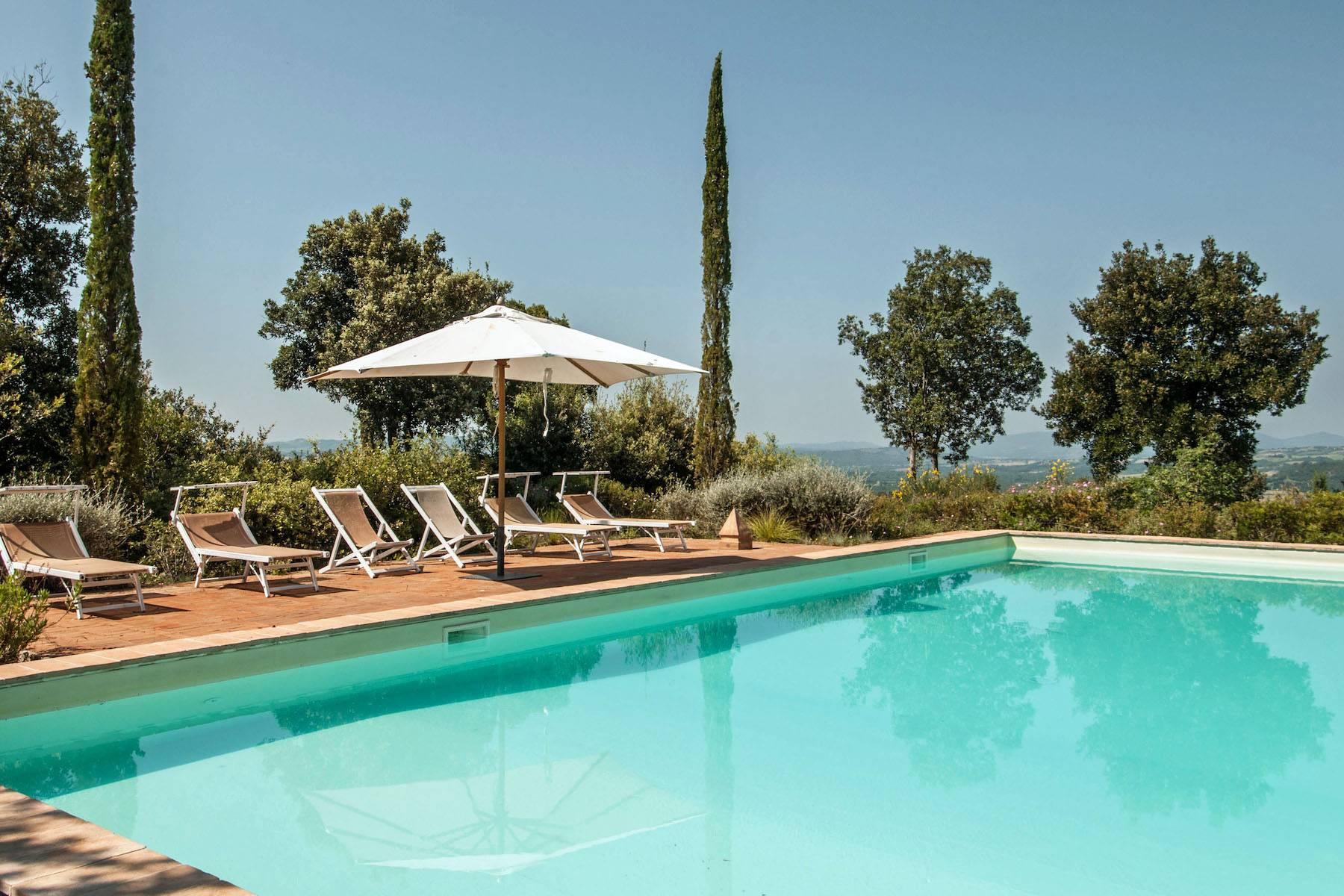 Villa prestigieuse dans les collines douces près de Montalcino - 3