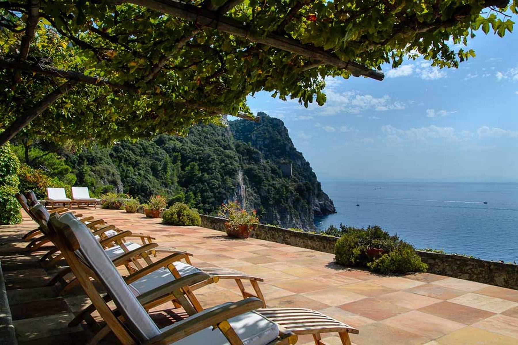 Contemporary estate with panorama of the Amalfi Coast - 13