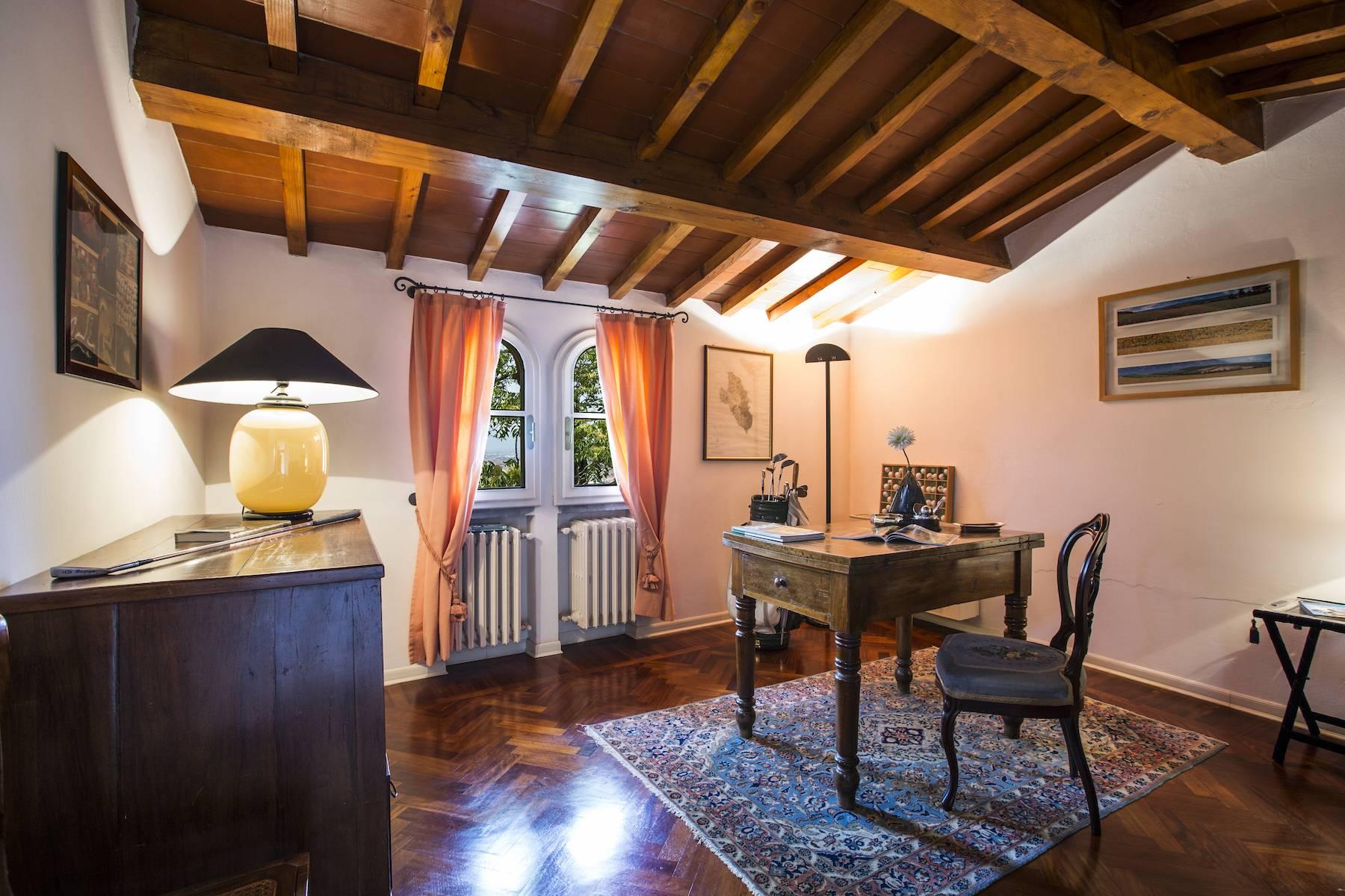 Elegante Villa auf den Hügeln von Prato - 14