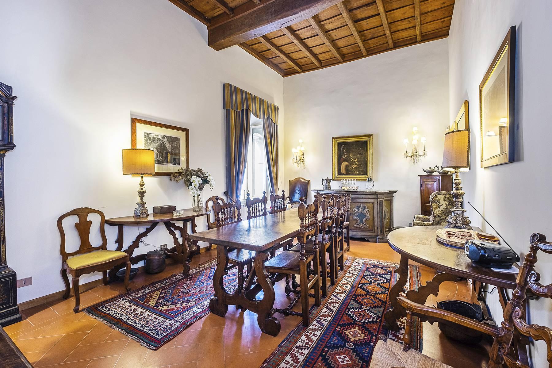 Elegant furnished apartment a stone throw from Piazza Navona - 6
