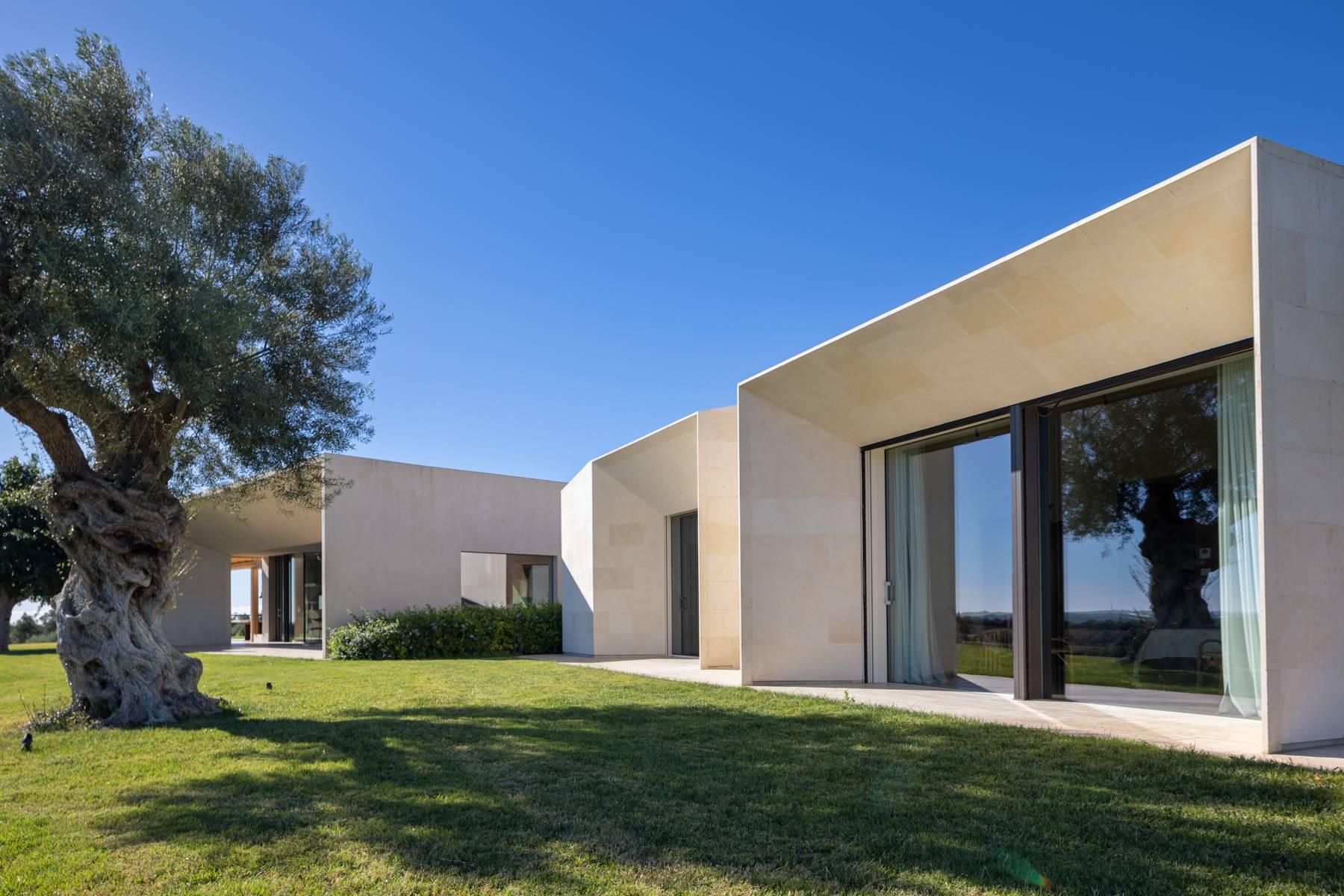 Luxury modern villa design in Noto - 1
