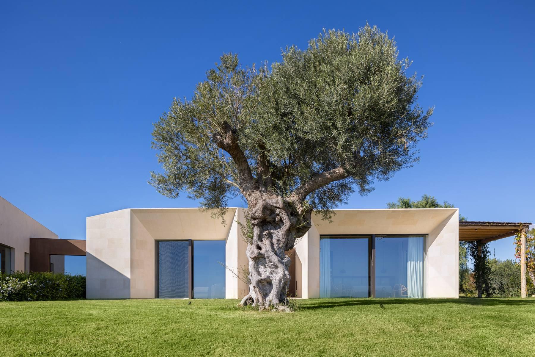 Luxury modern villa design in Noto - 3