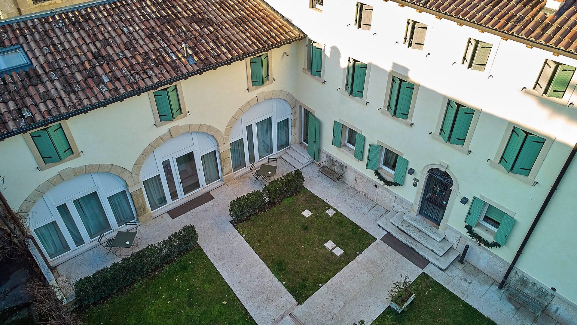 Villa used as charming hotel on the Valpolicella hills - 3