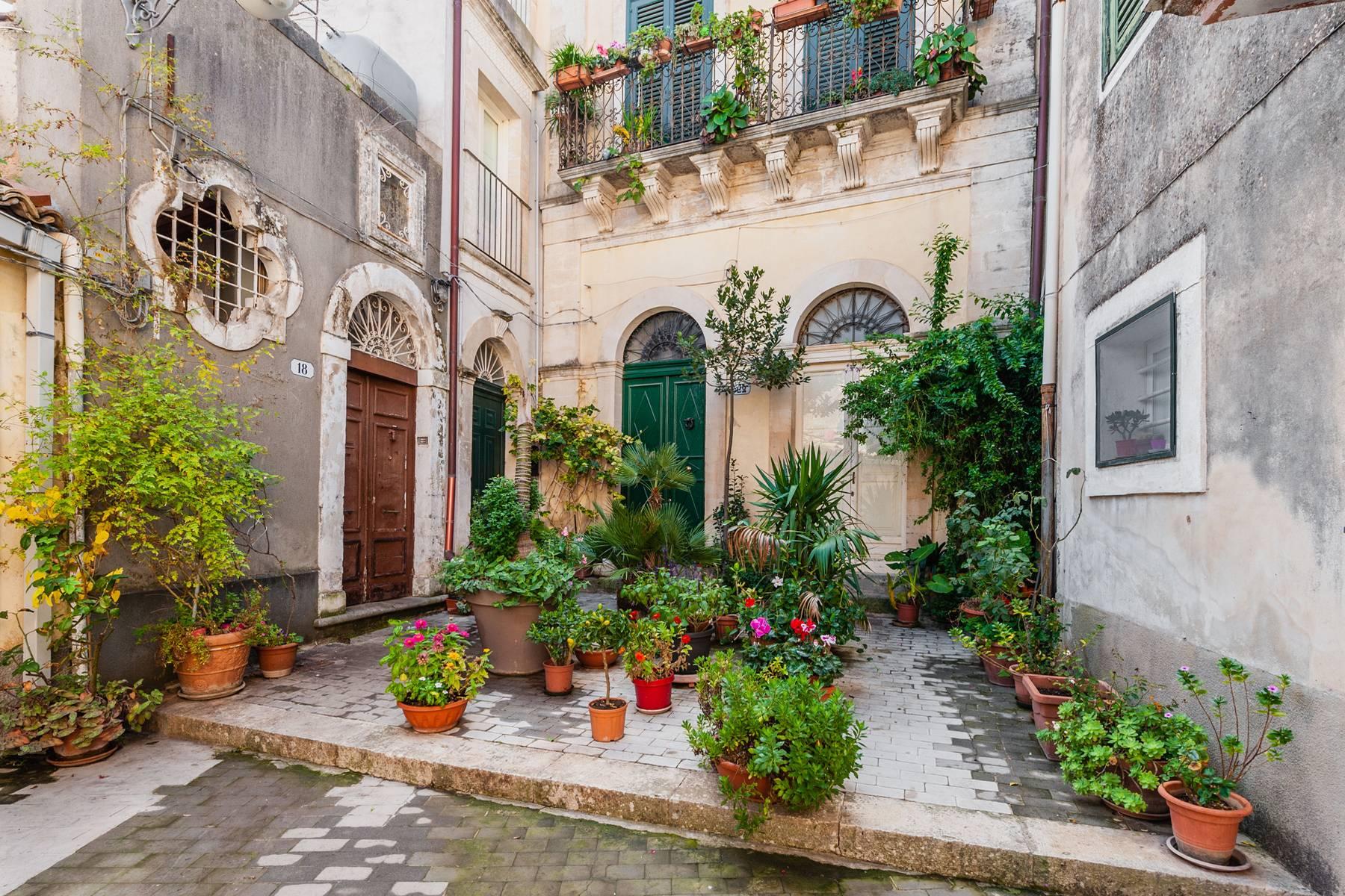 Ancient residence in the heart of Ragusa Ibla - 10