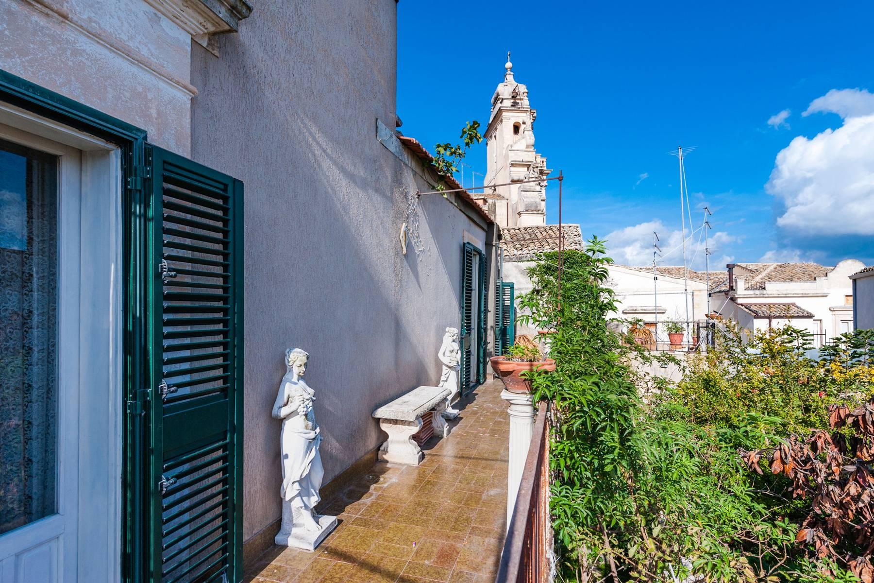 Ancient residence in the heart of Ragusa Ibla - 9