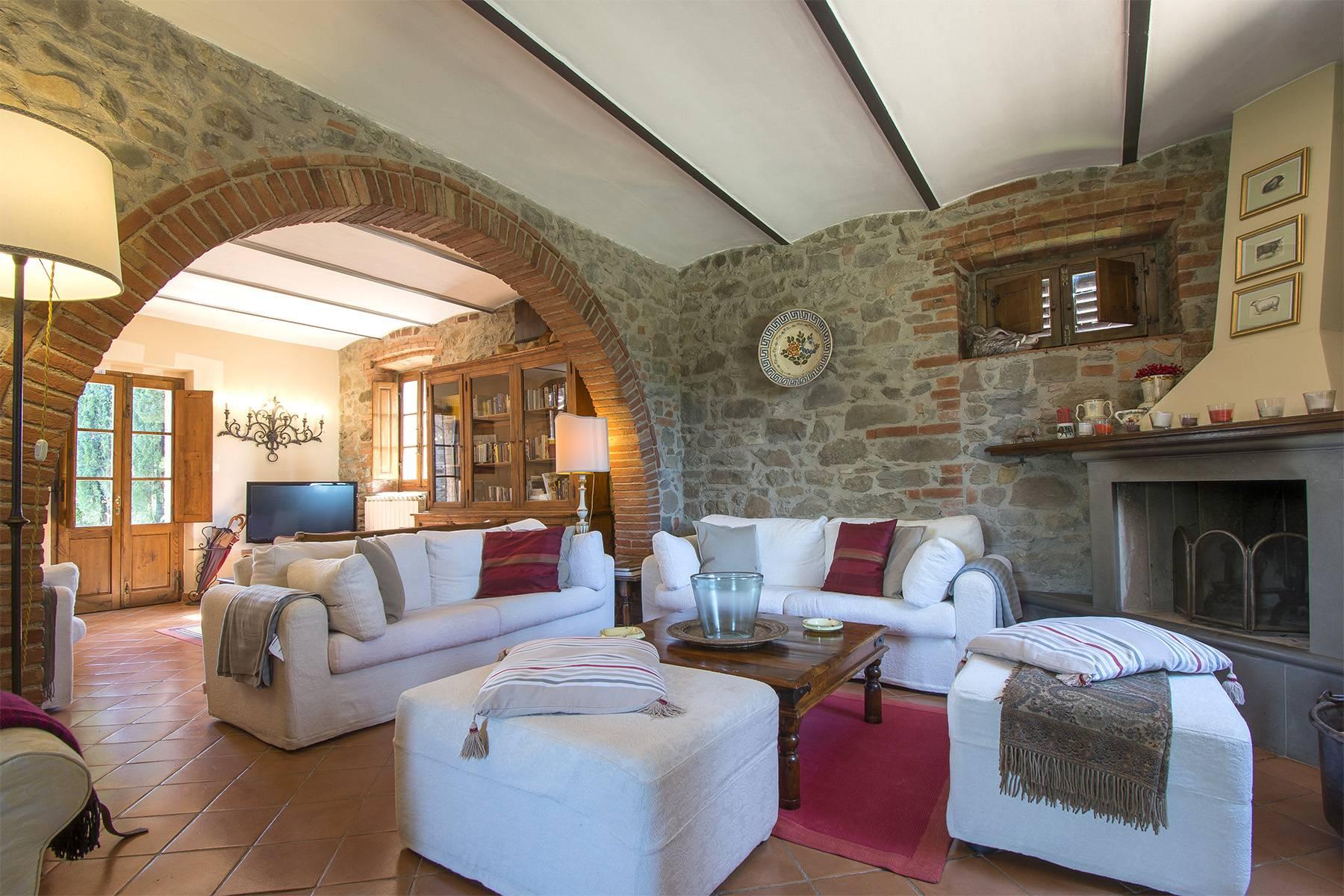 House in the Tuscan Hills for Sale - 10