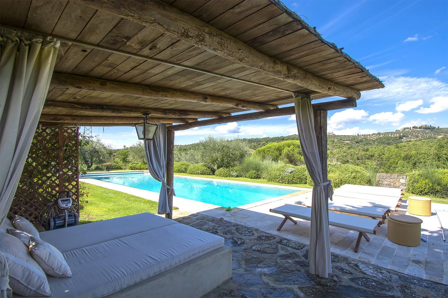 House in the Tuscan Hills for Sale - 26